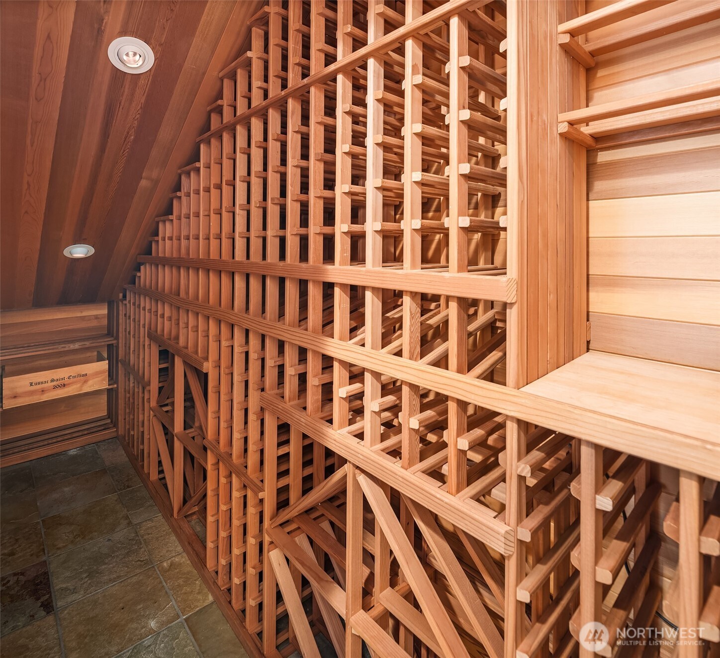 1030 Washington Place E