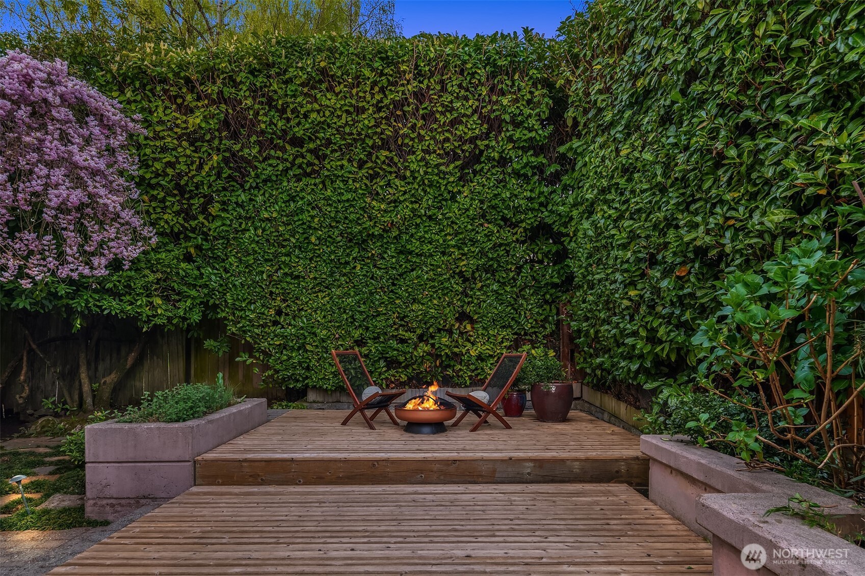 1030 Washington Place E