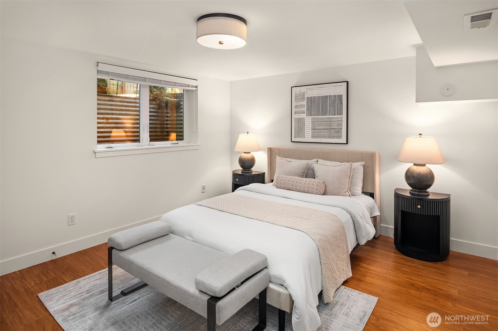 1030 Washington Place E