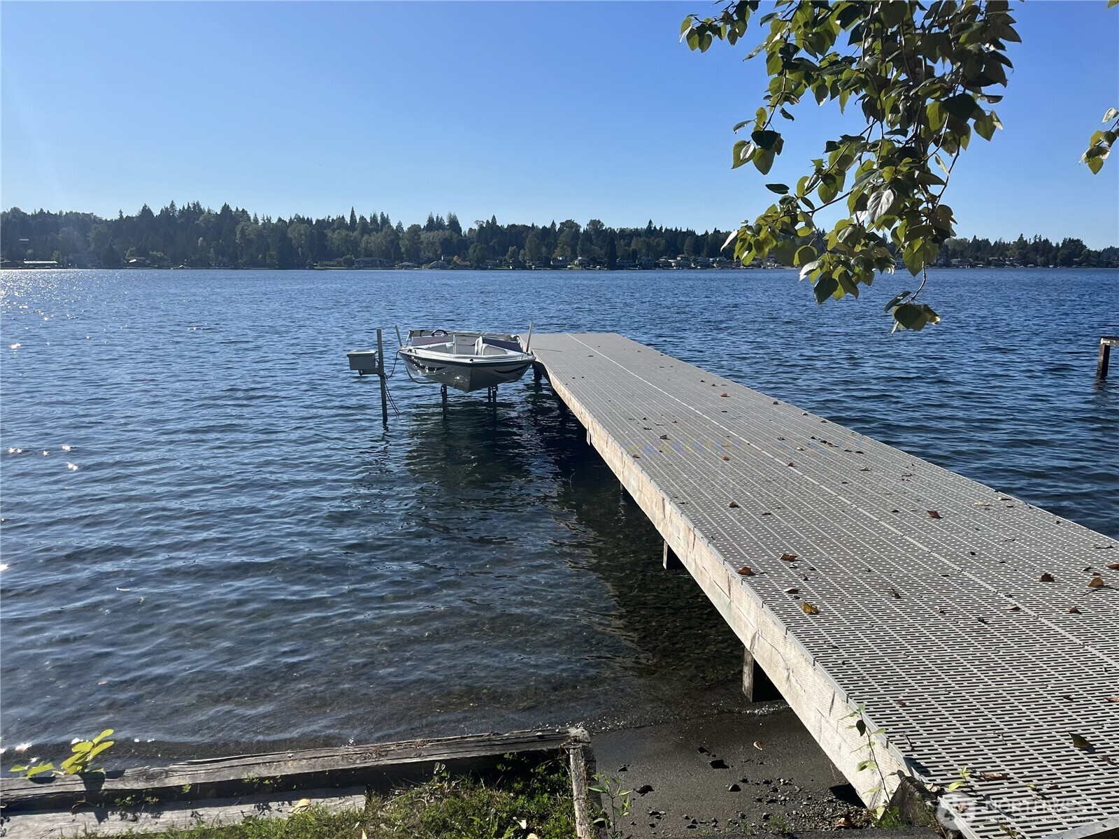 410 Lake Stevens