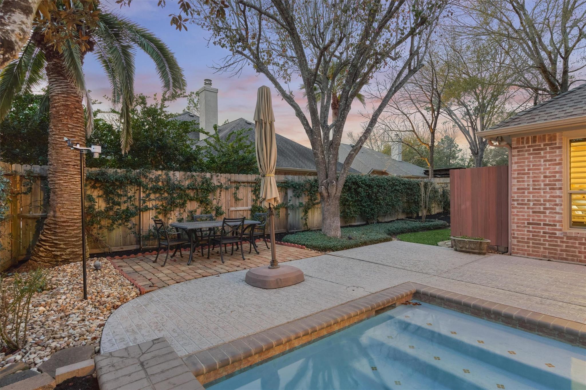 111 S Castlegreen Circle