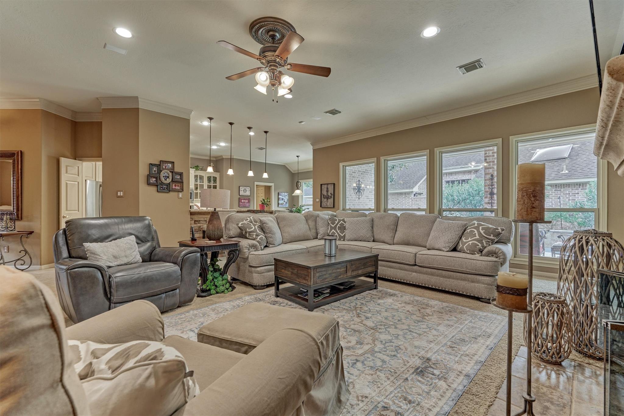 111 S Castlegreen Circle