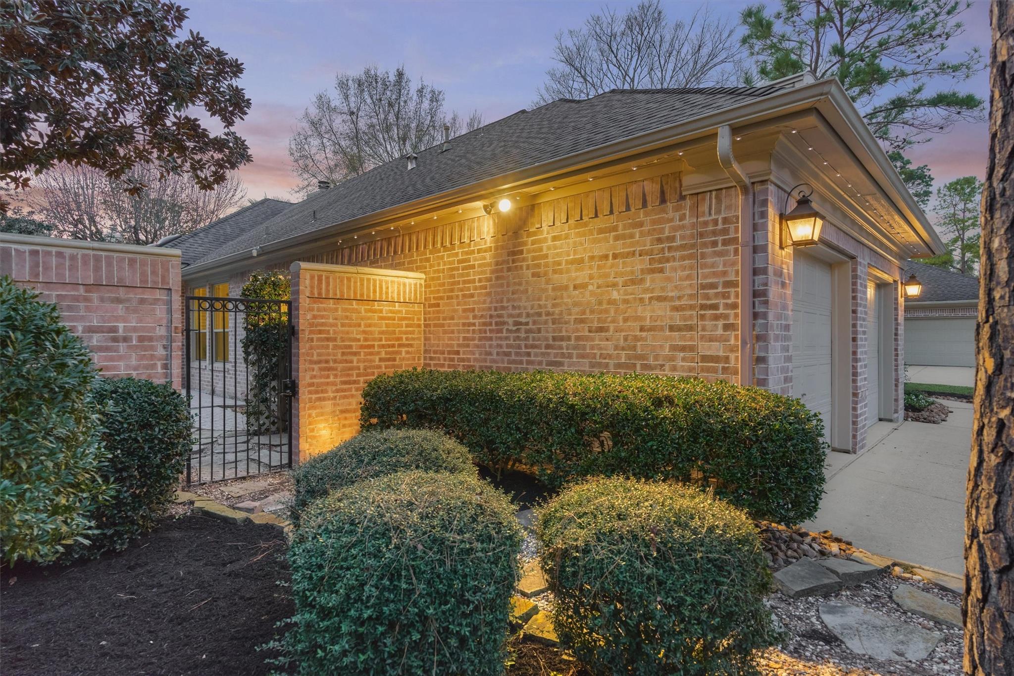 111 S Castlegreen Circle