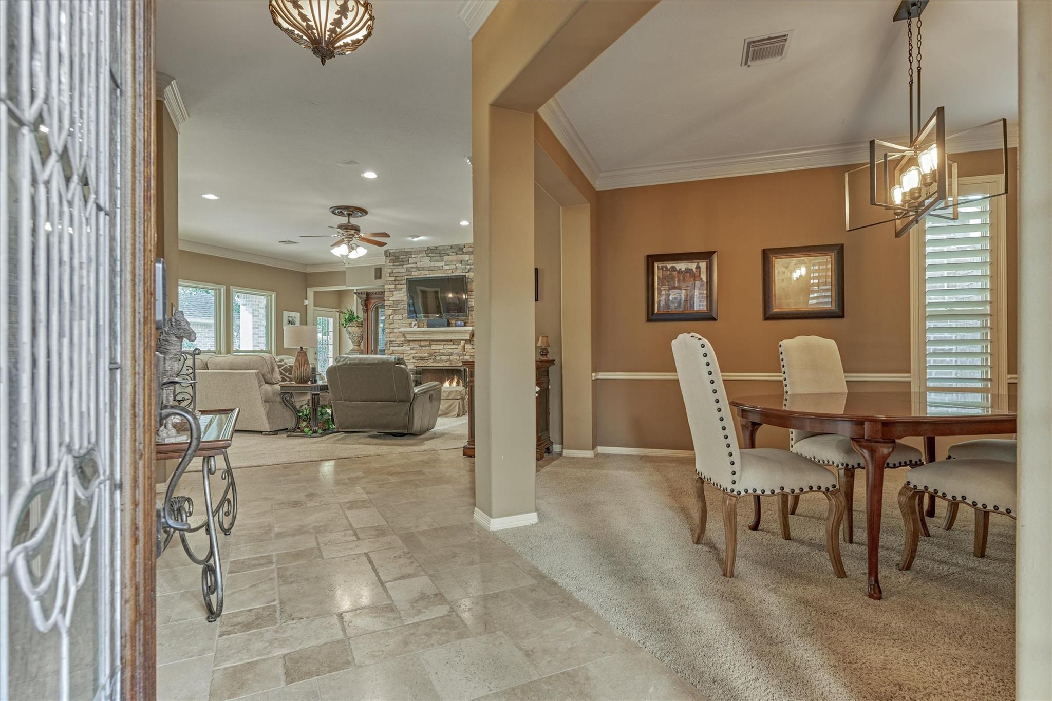 111 S Castlegreen Circle