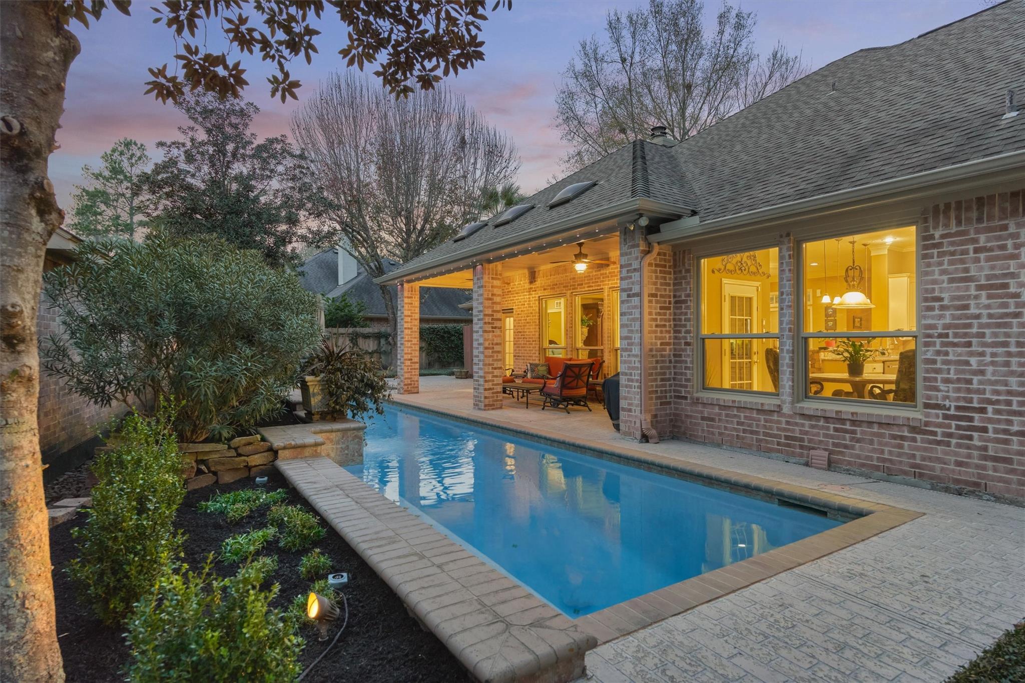 111 S Castlegreen Circle