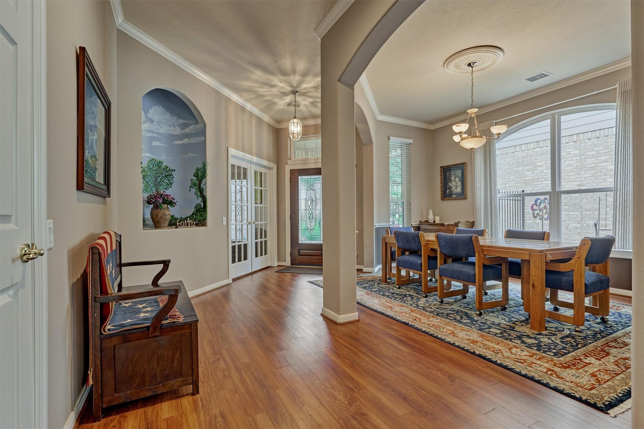 18 Coachman Ridge Place