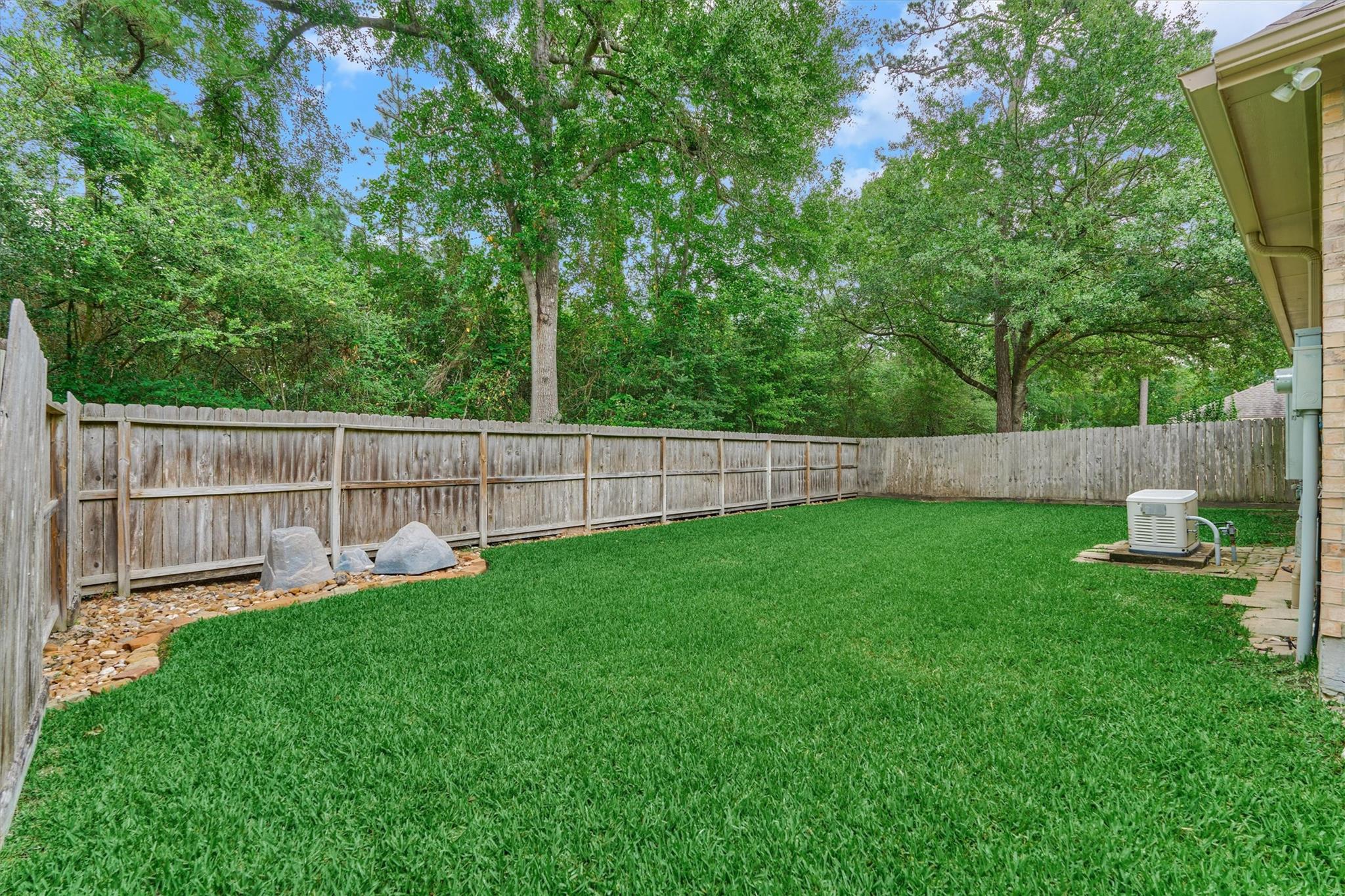18 Coachman Ridge Place