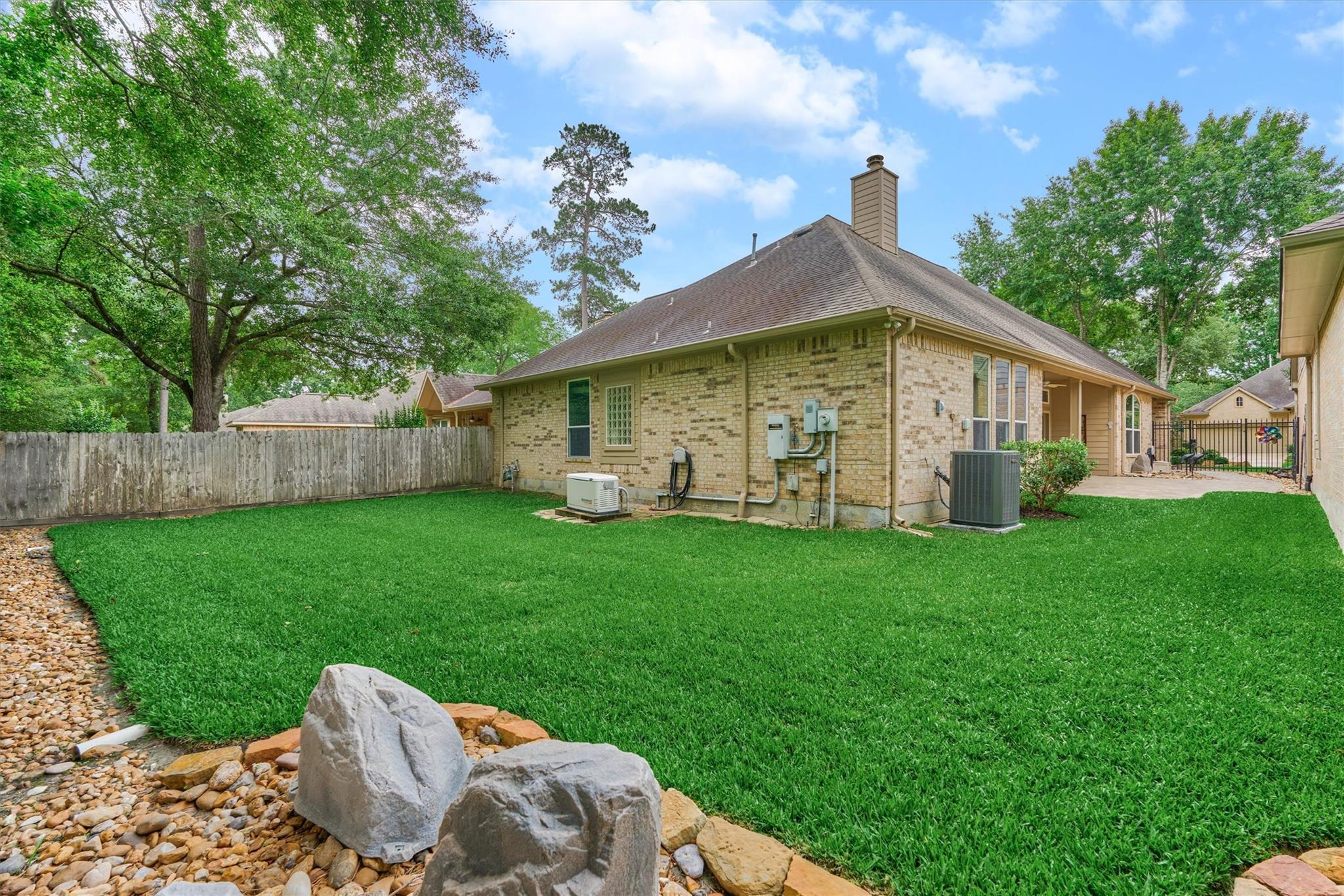 18 Coachman Ridge Place