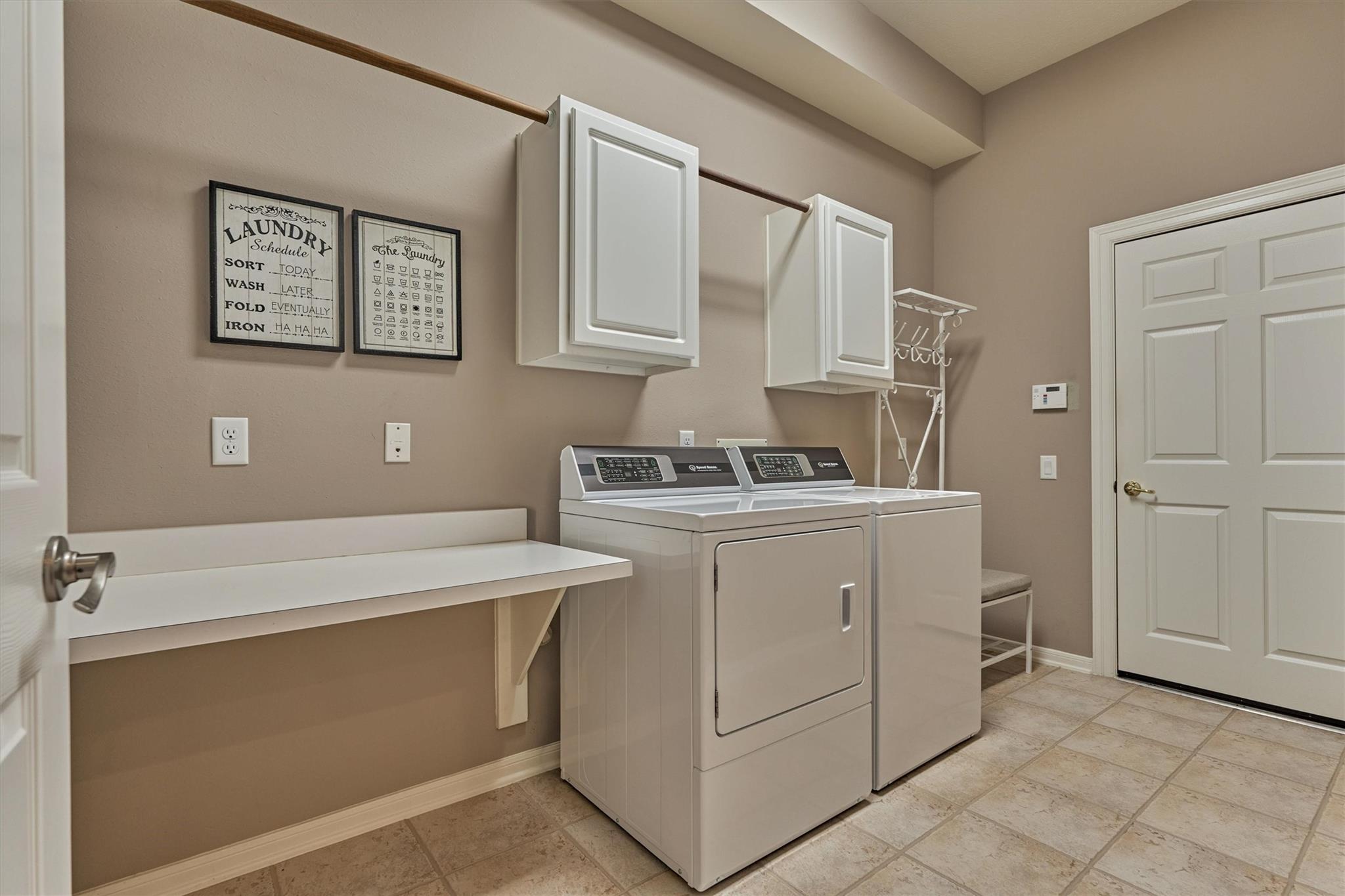 18 Coachman Ridge Place
