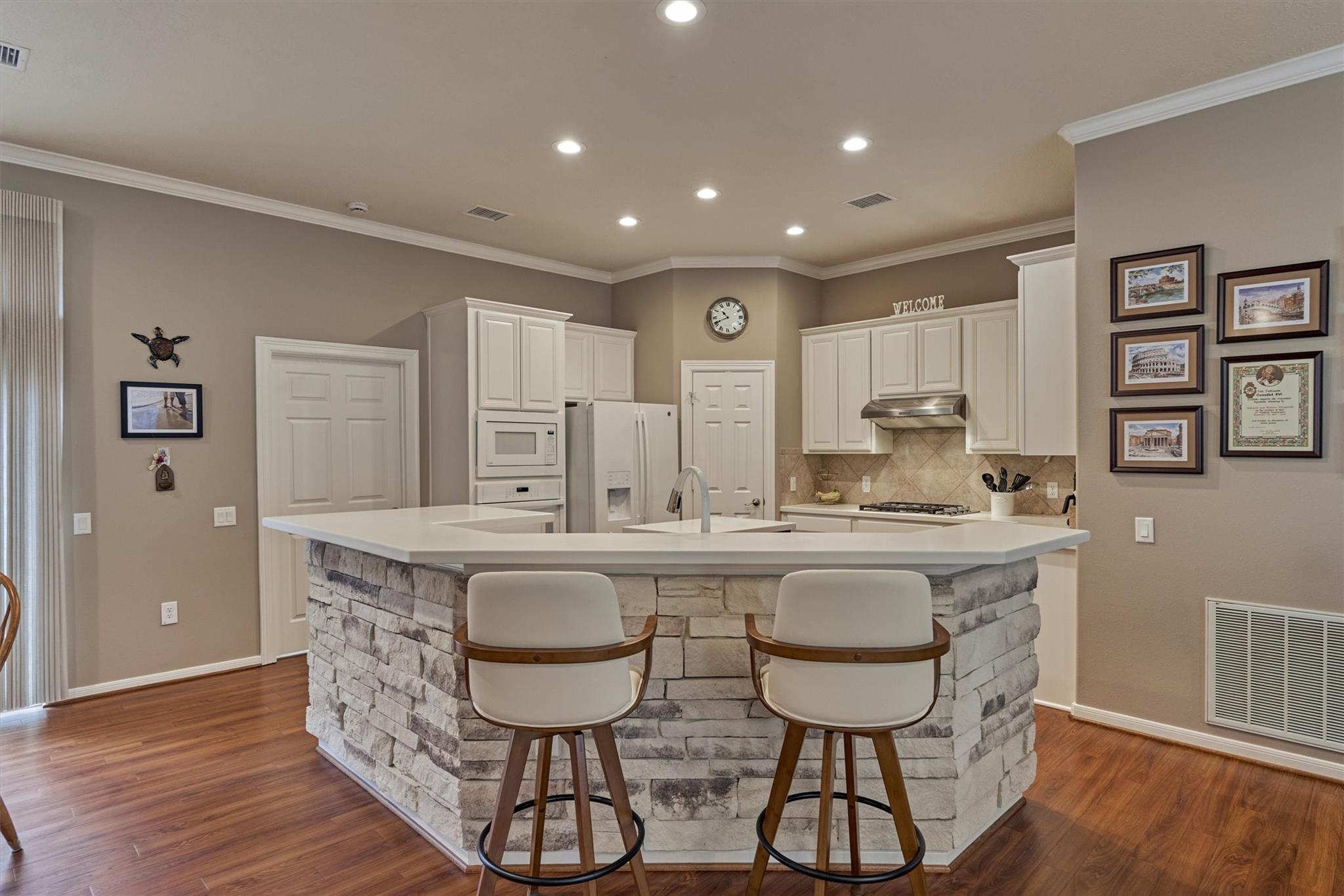 18 Coachman Ridge Place