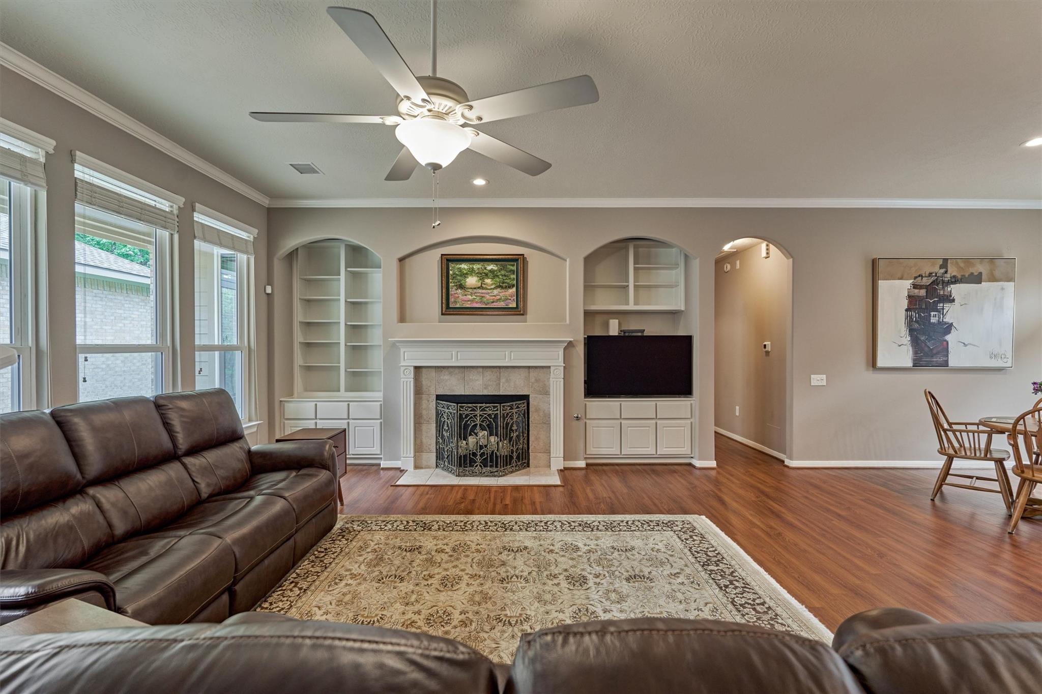 18 Coachman Ridge Place