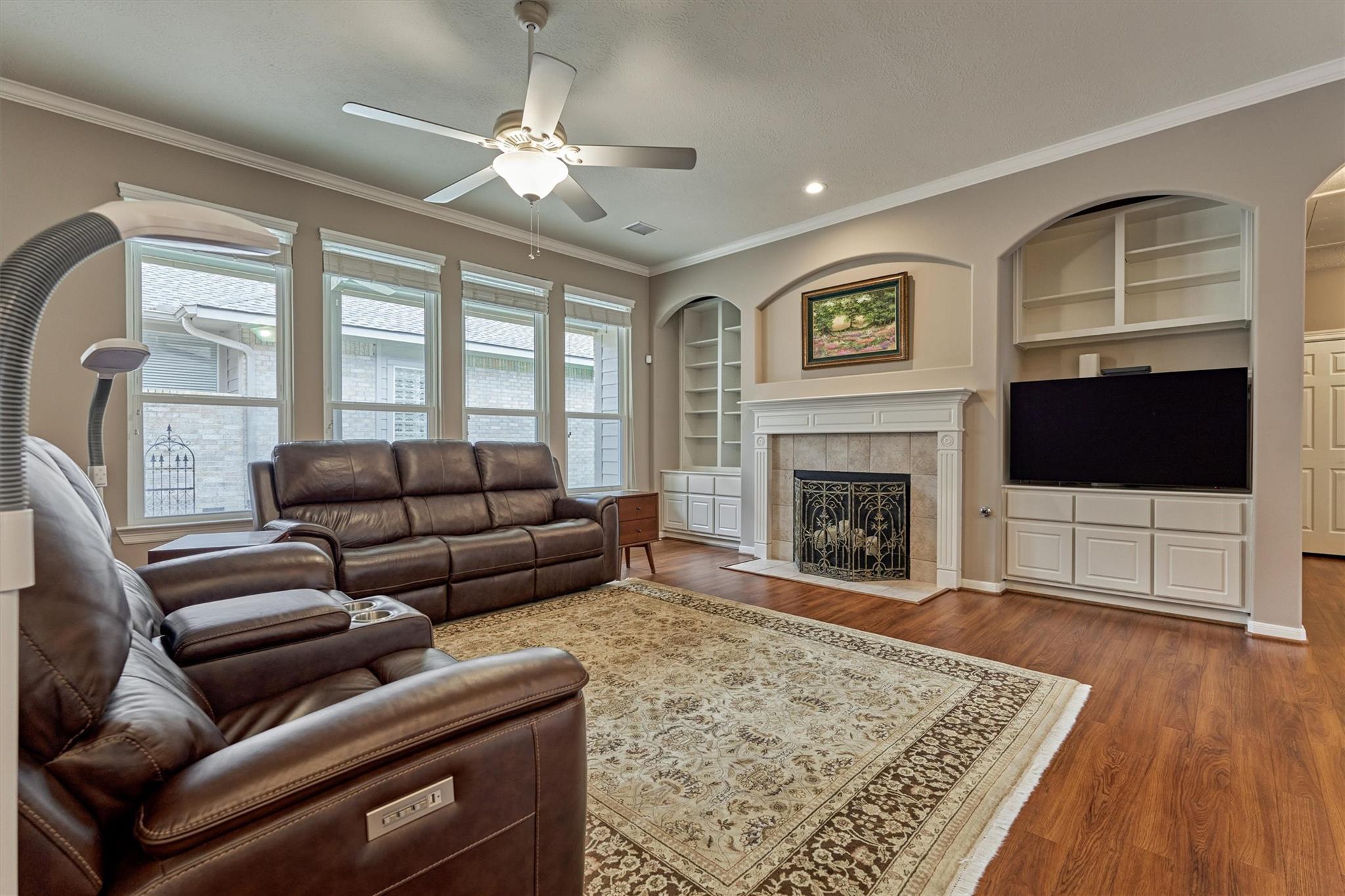 18 Coachman Ridge Place