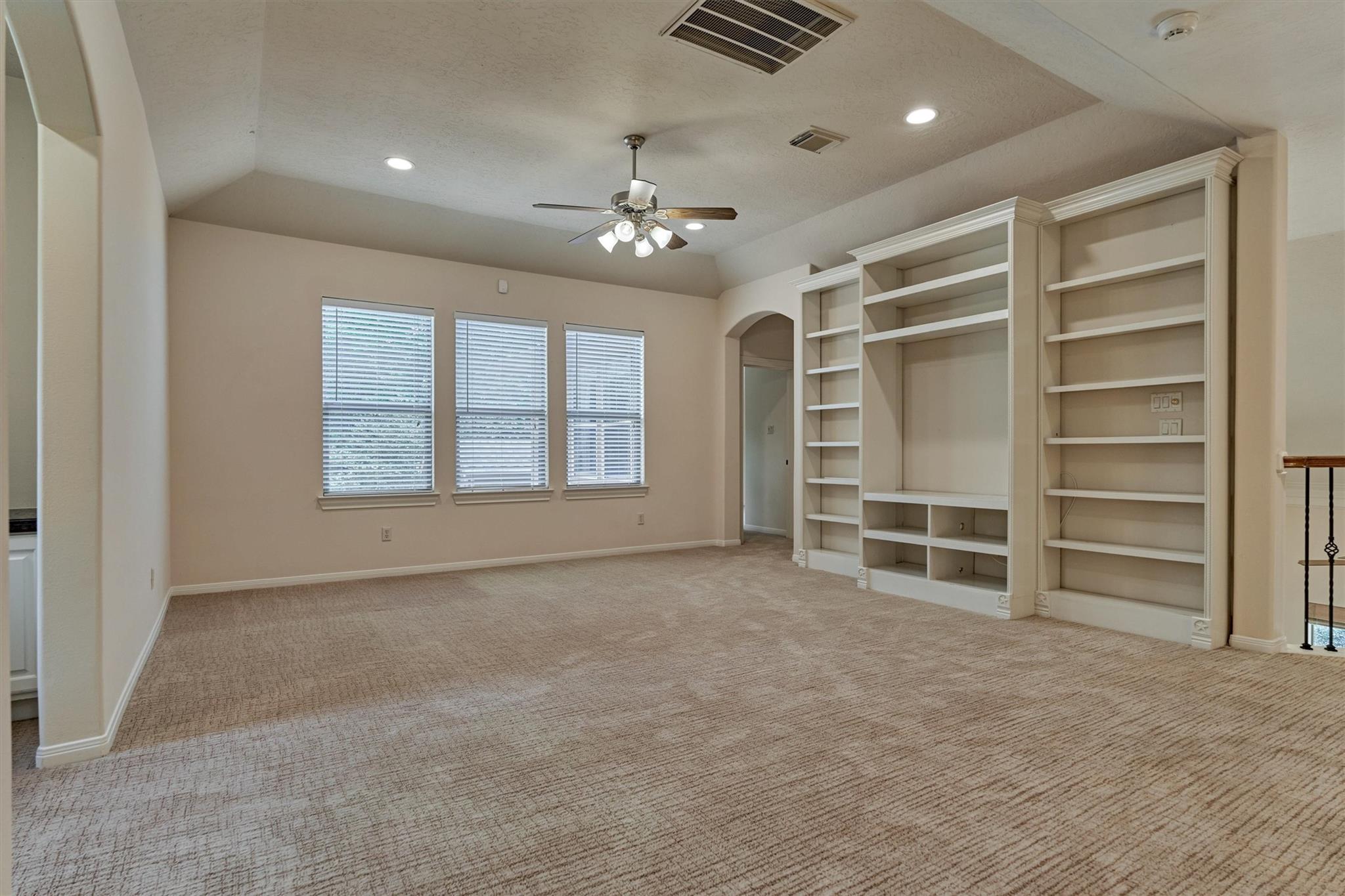 13274 Meadow Creek Lane