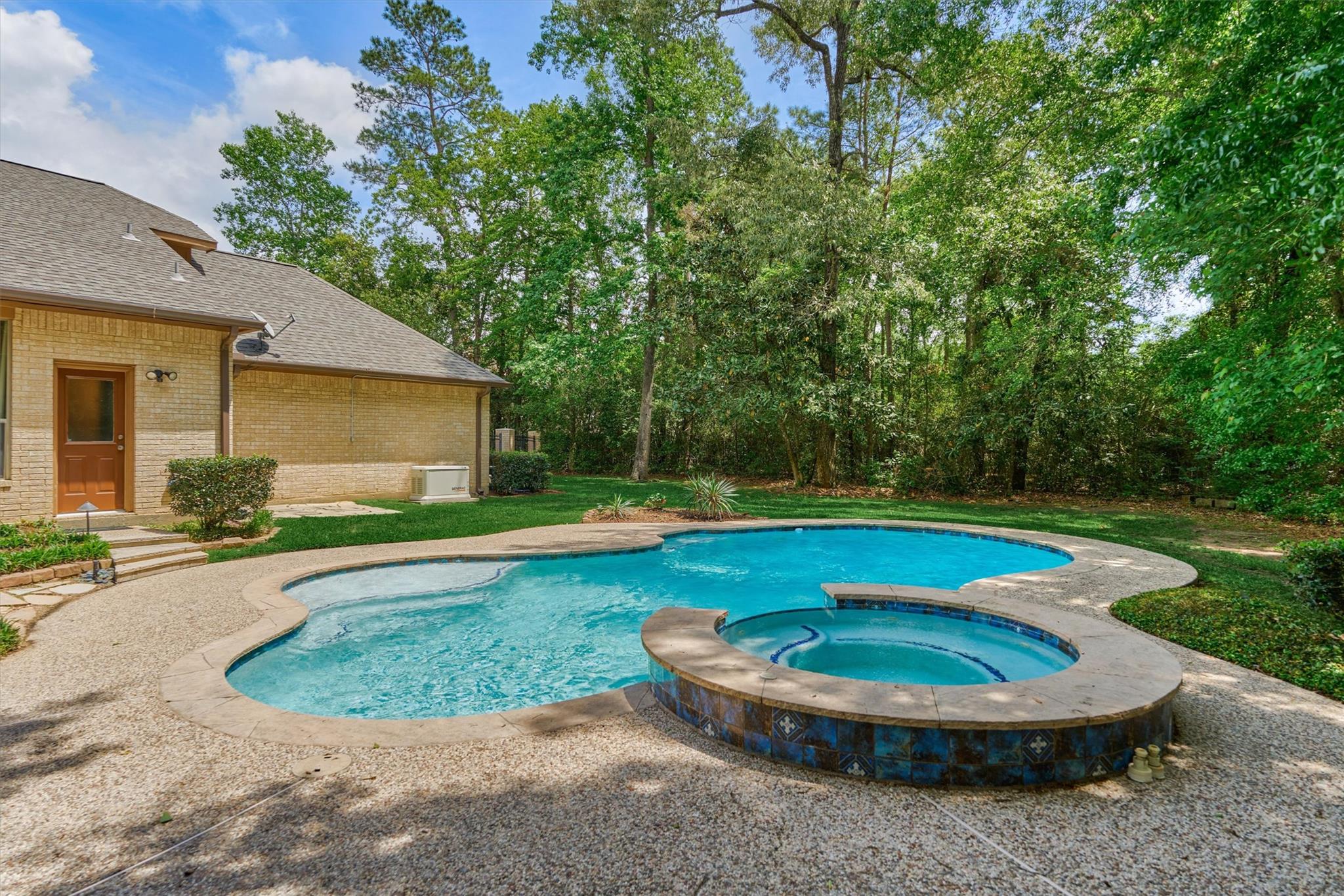 13274 Meadow Creek Lane