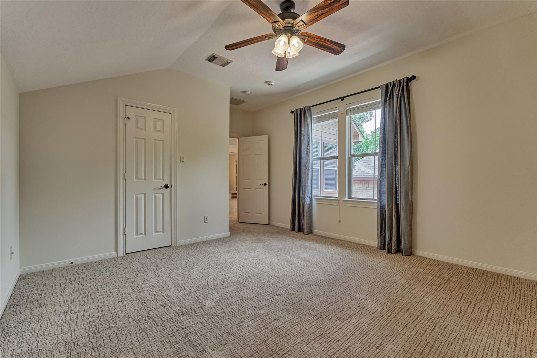 13274 Meadow Creek Lane