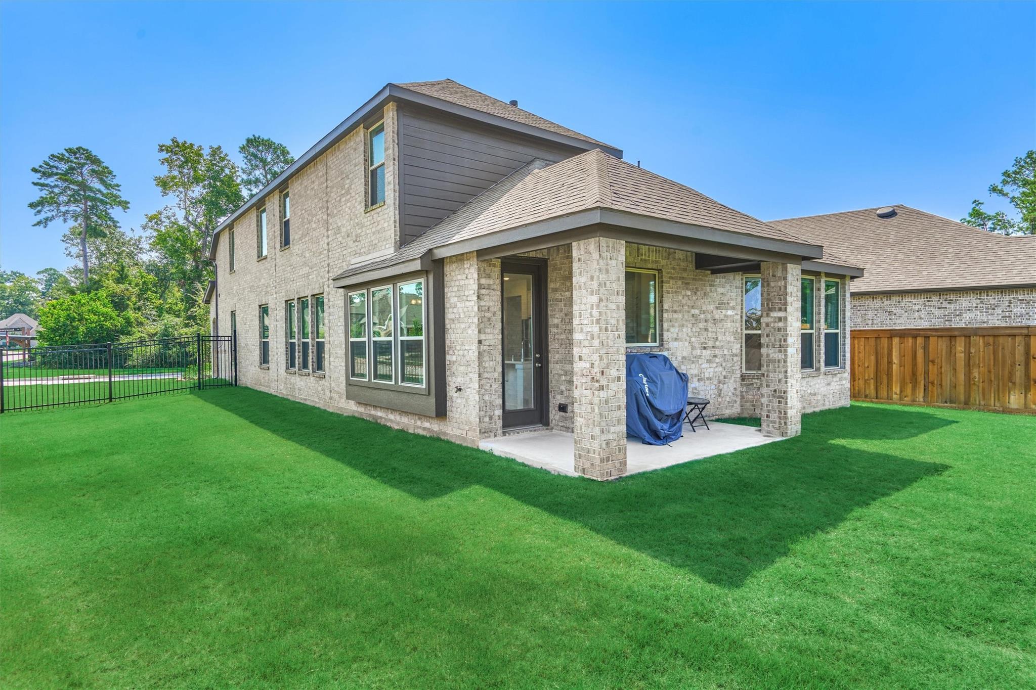 27129 Ivorywood Drive