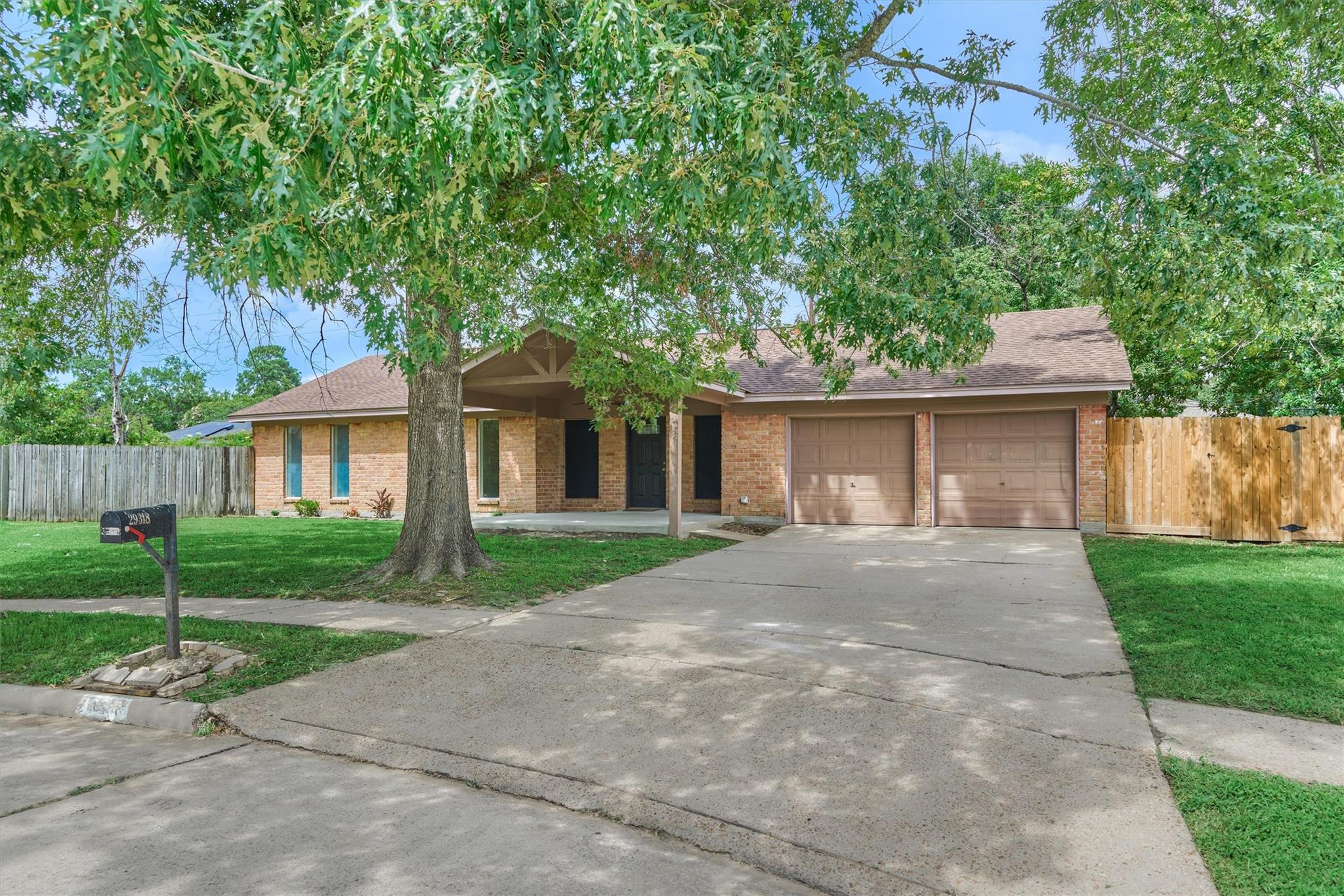 29318 Waltham Street, Spring