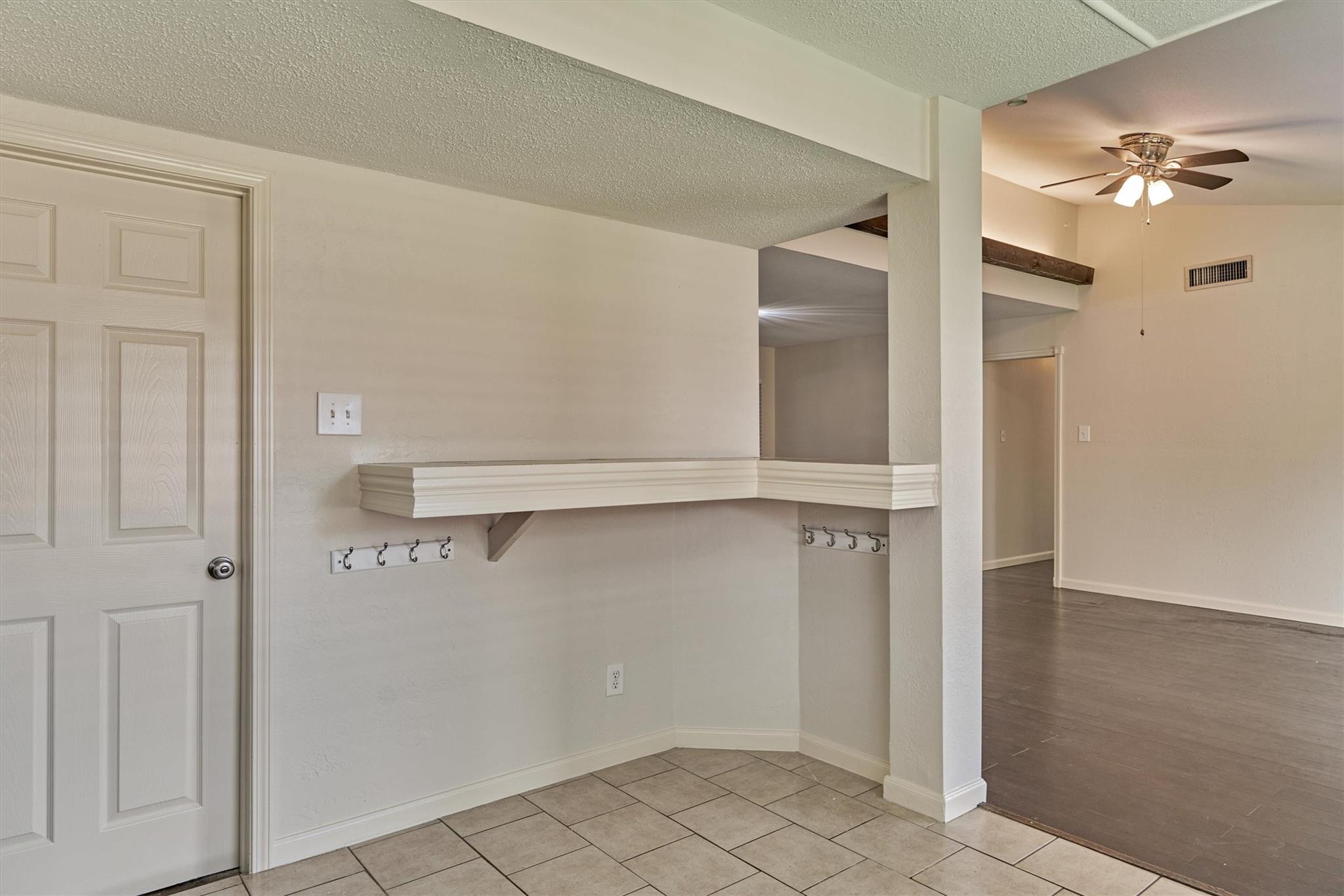 29318 Waltham Street, Spring