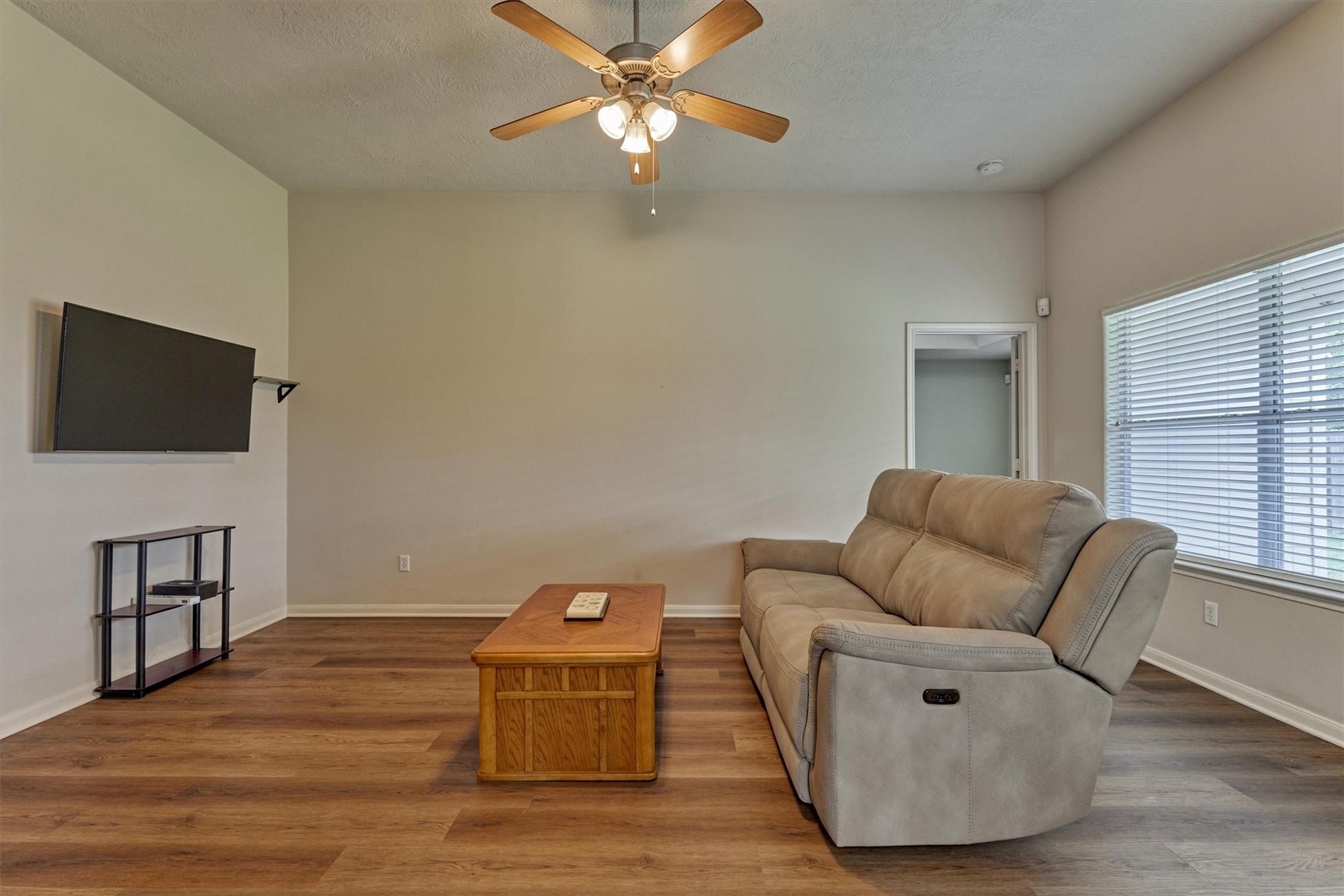 4926 Comal River Loop