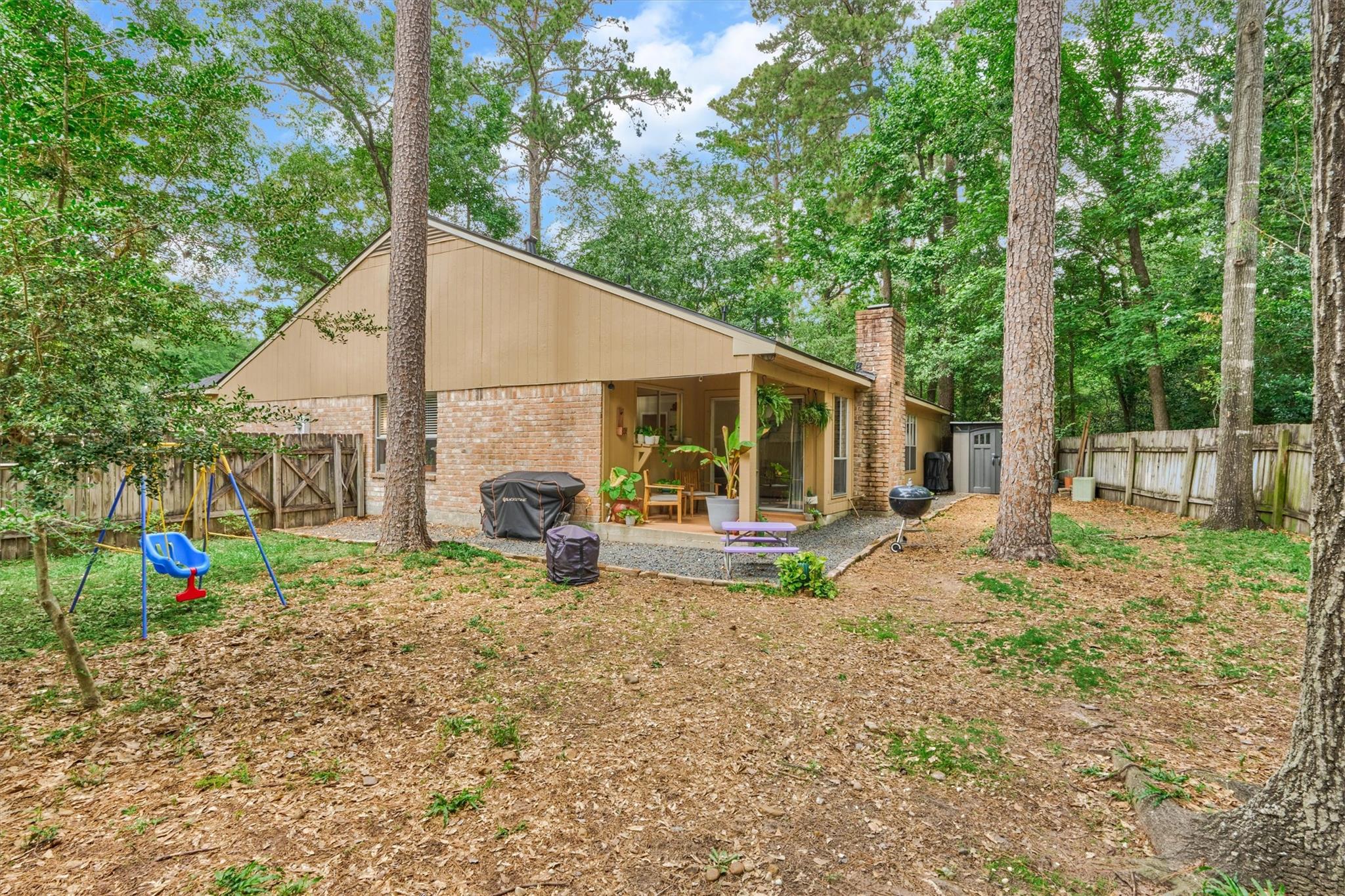 2615 Rosewood Place