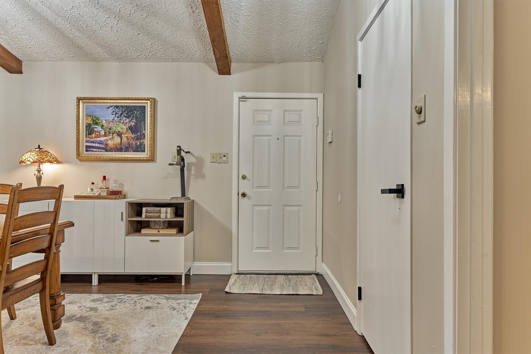 2615 Rosewood Place