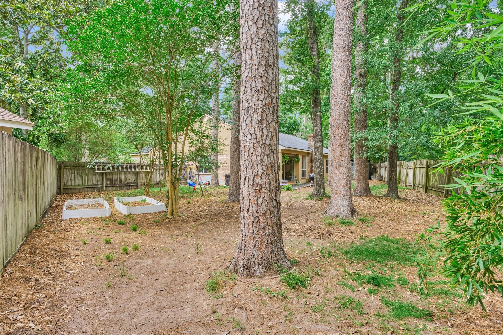 2615 Rosewood Place