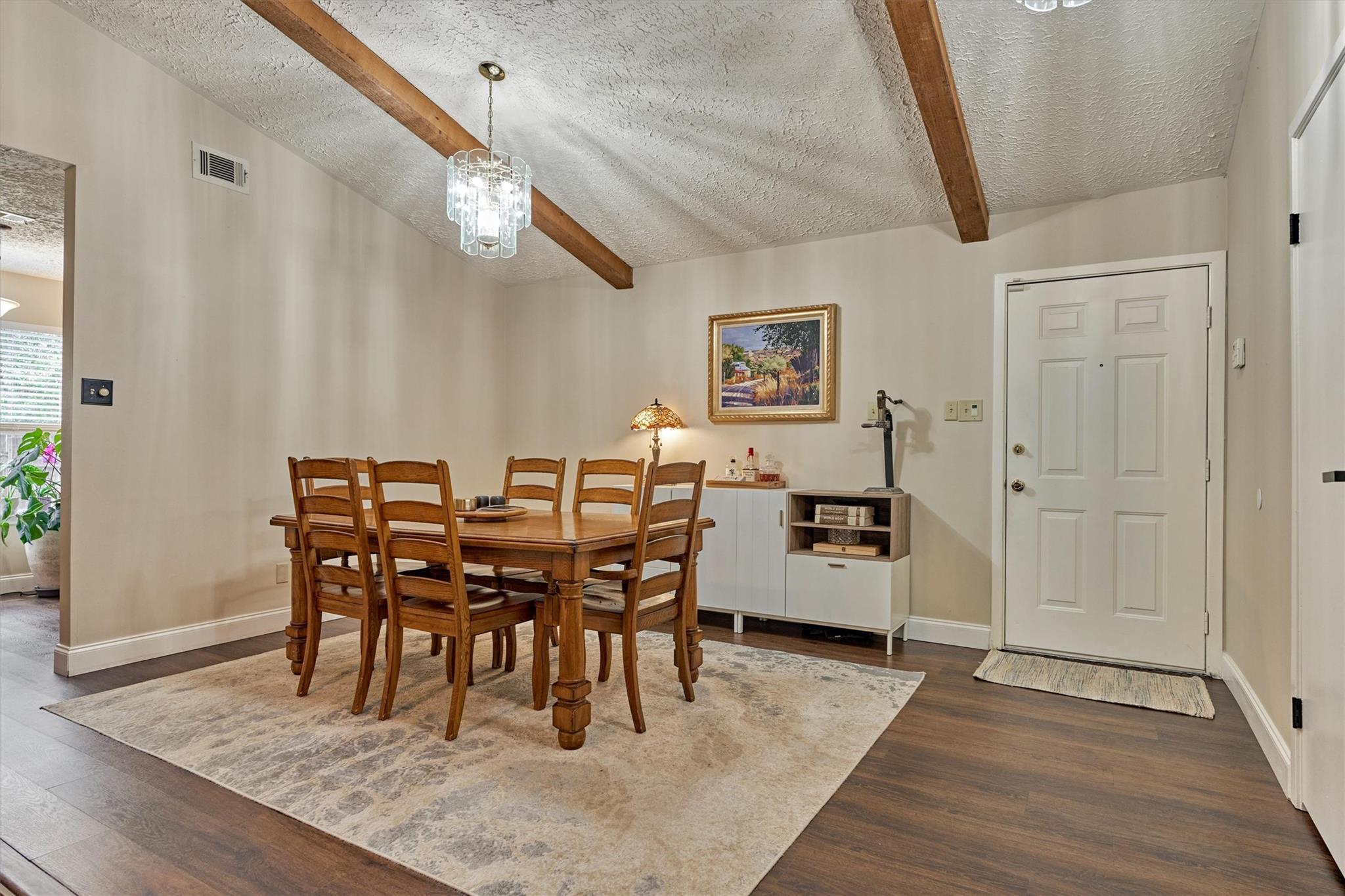 2615 Rosewood Place