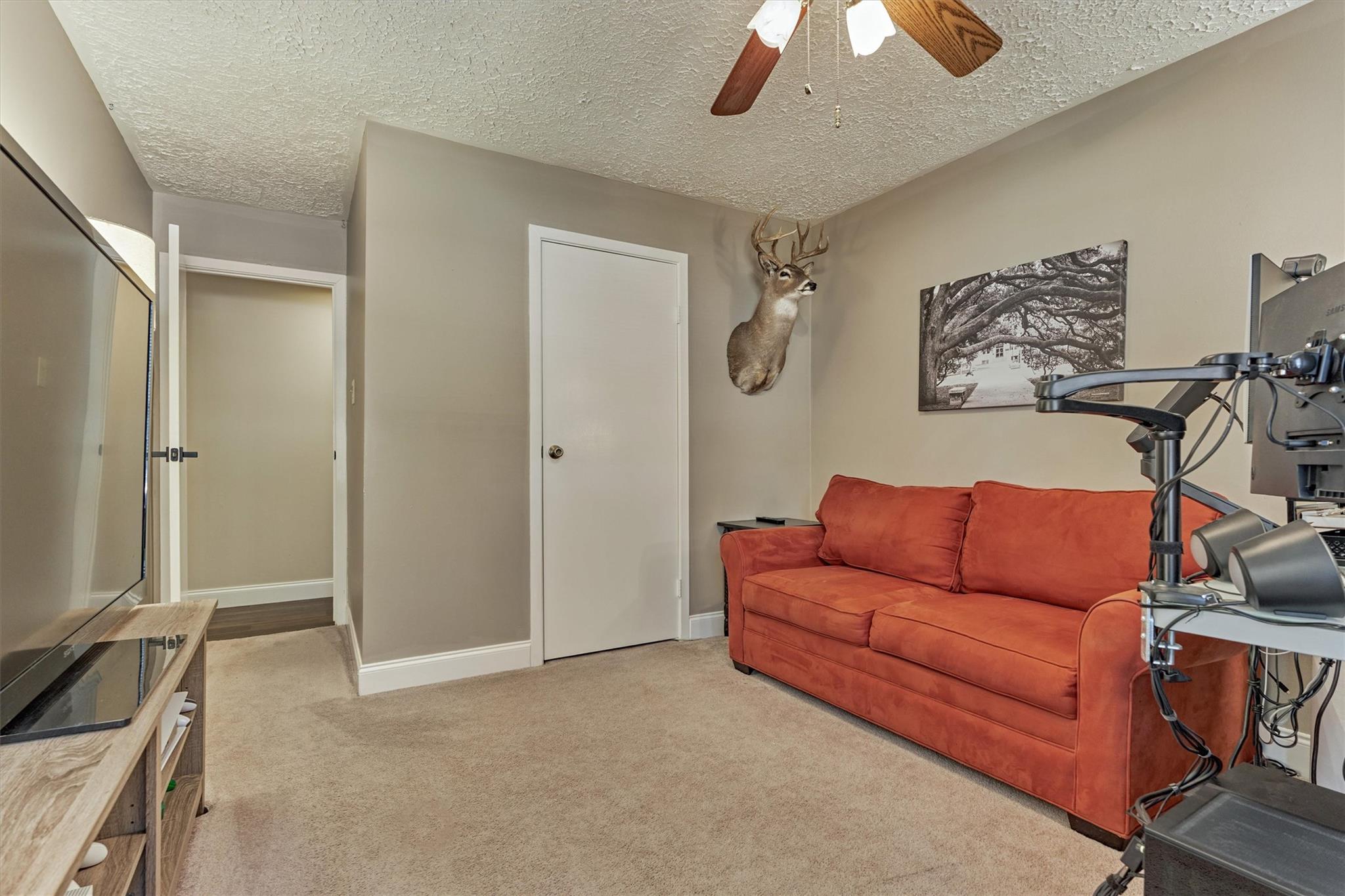 2615 Rosewood Place