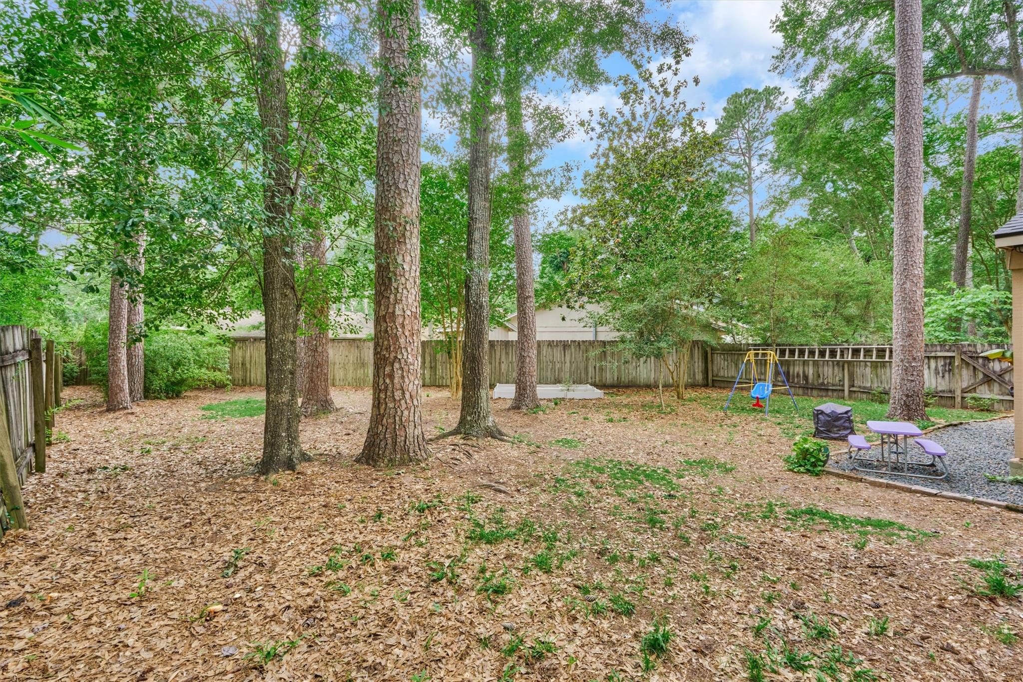 2615 Rosewood Place