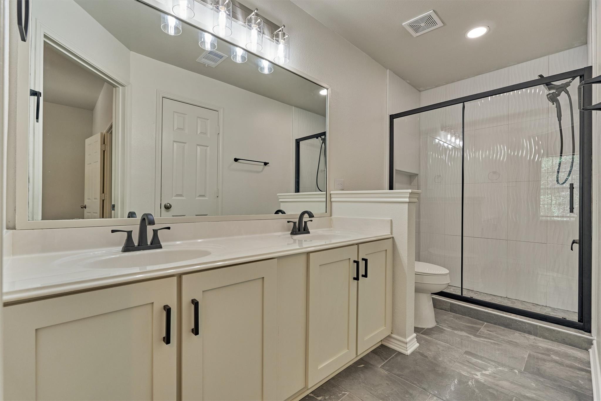 111 N Villa Oaks Drive