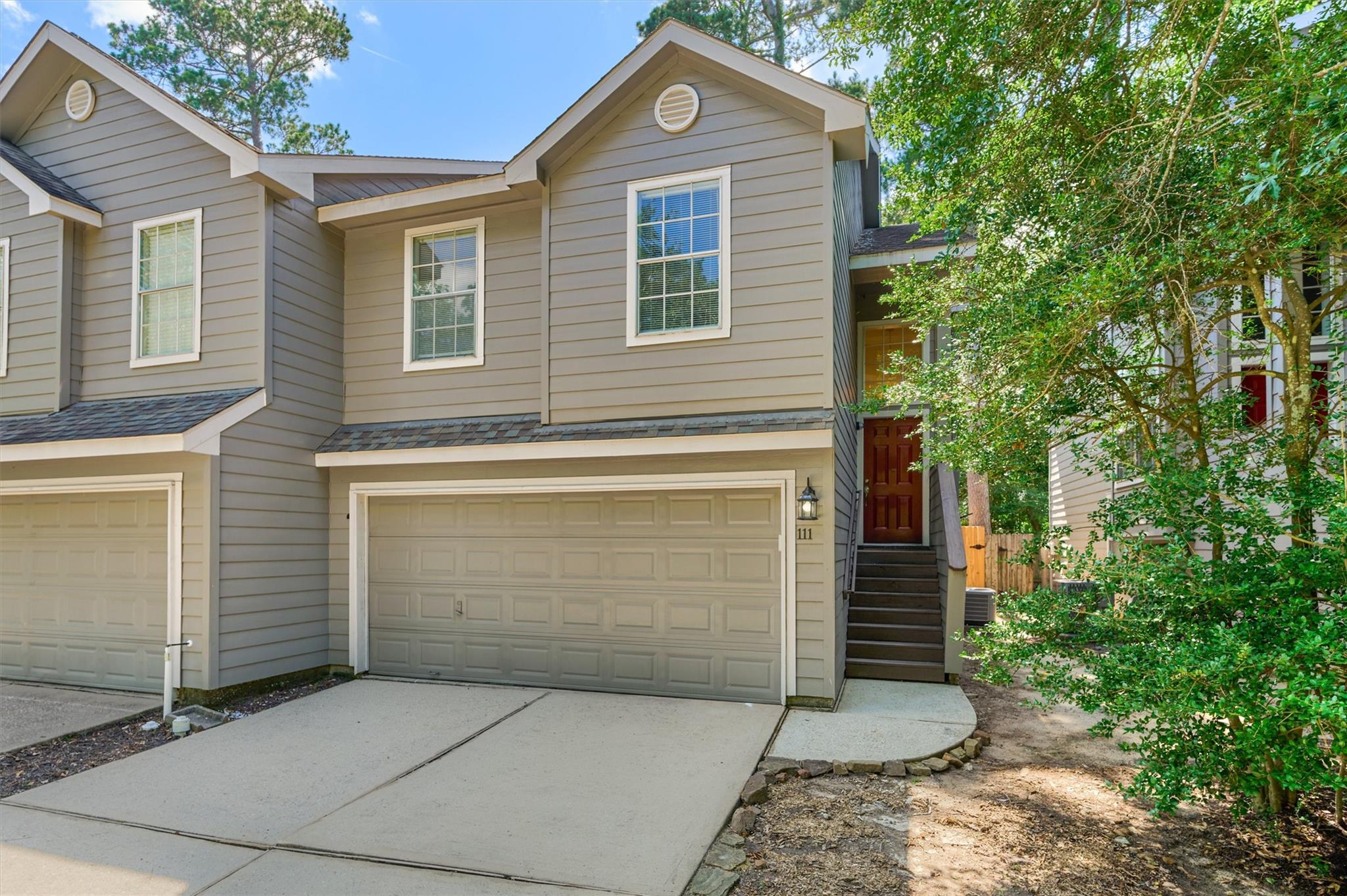 111 N Villa Oaks Drive