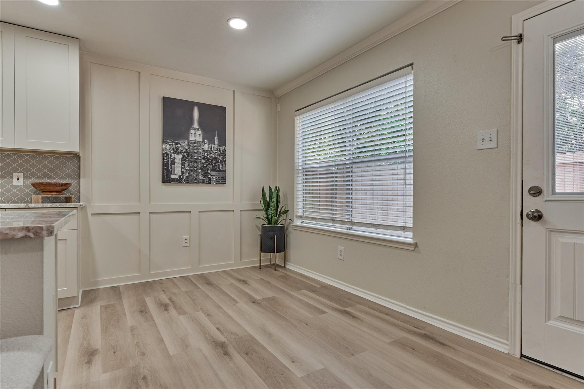 111 N Villa Oaks Drive
