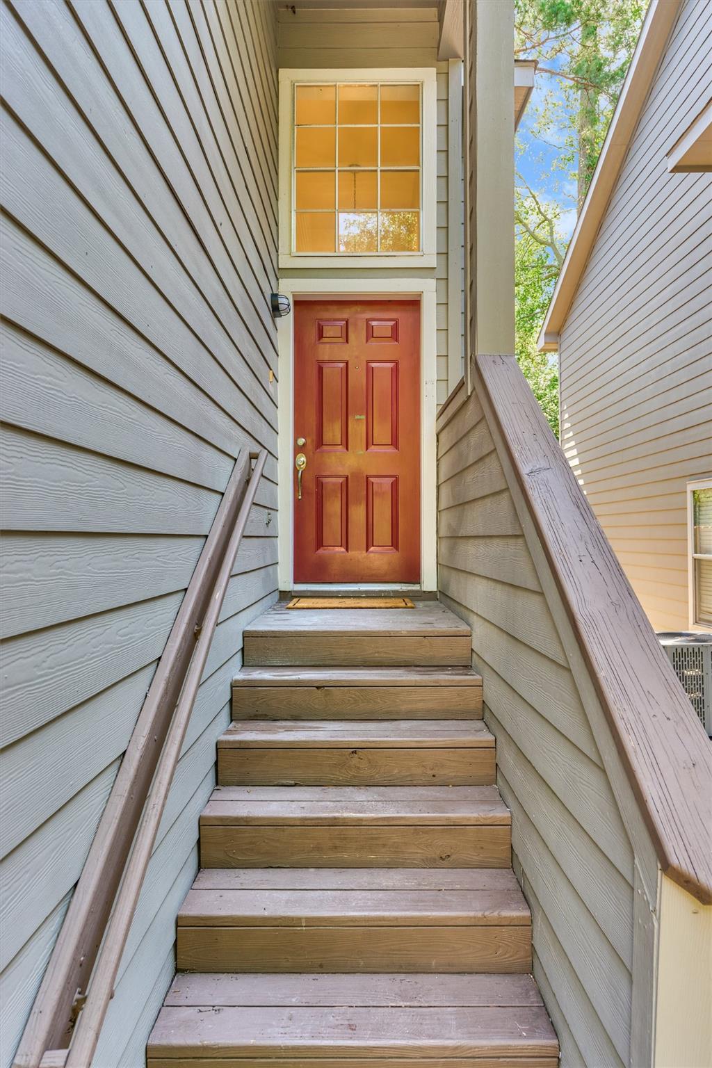 111 N Villa Oaks Drive
