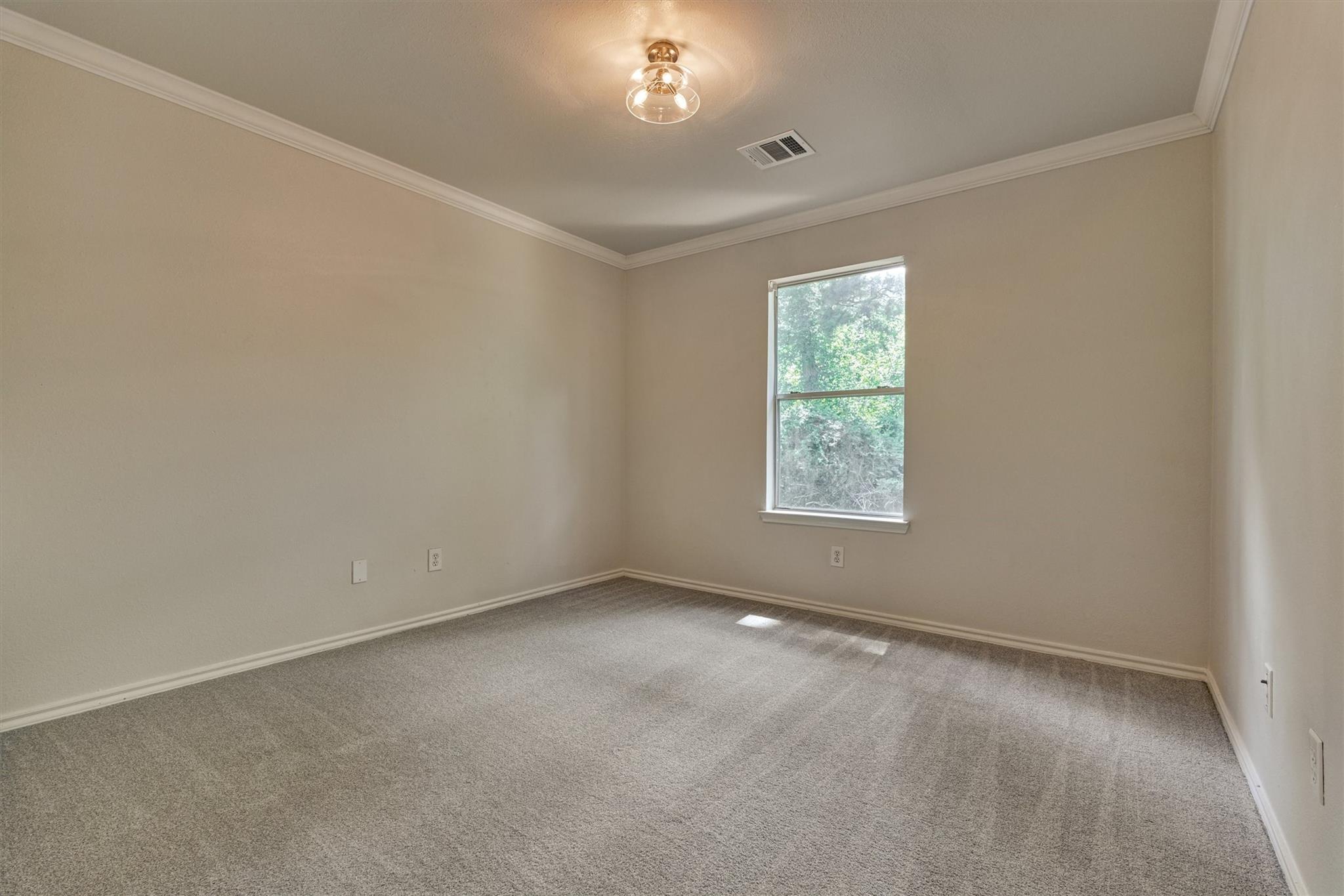111 N Villa Oaks Drive