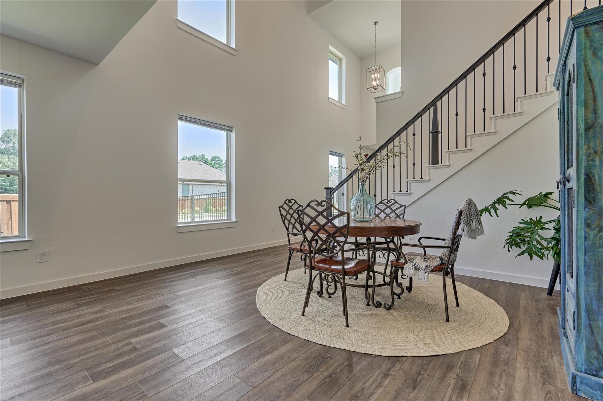 27129 Ivorywood Drive