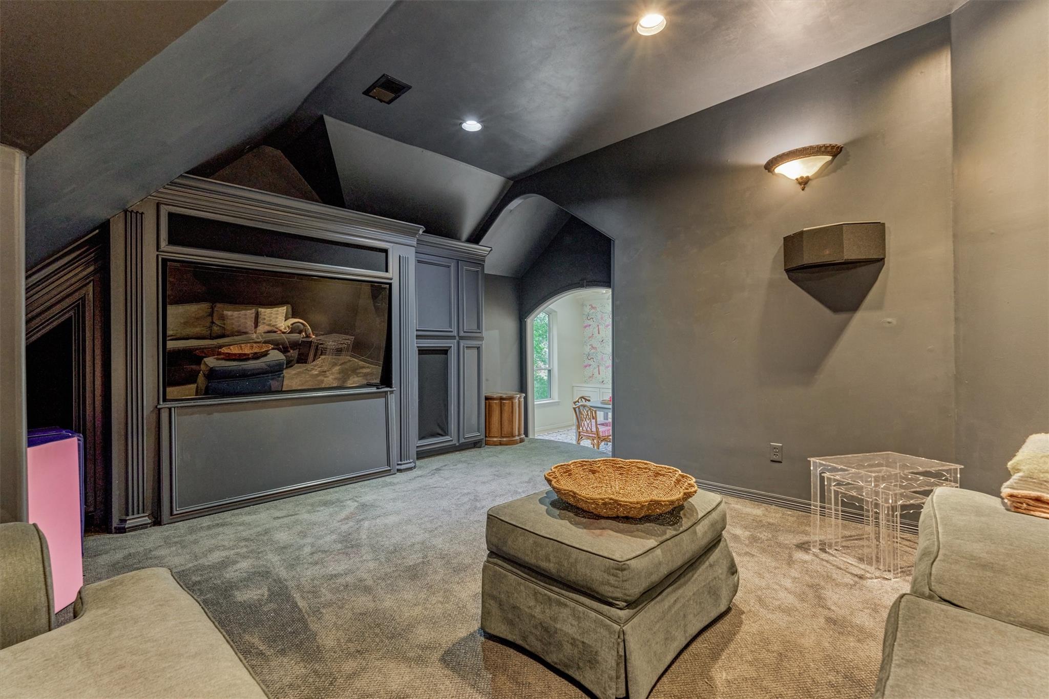 170 N Taylor Point Drive