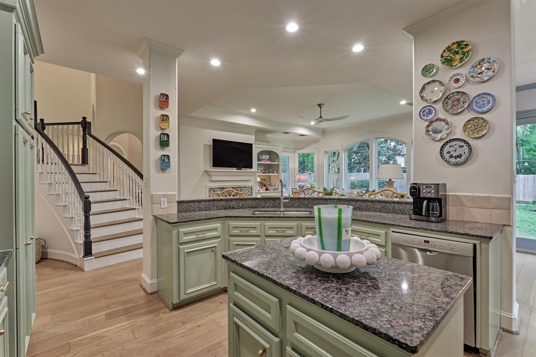 170 N Taylor Point Drive