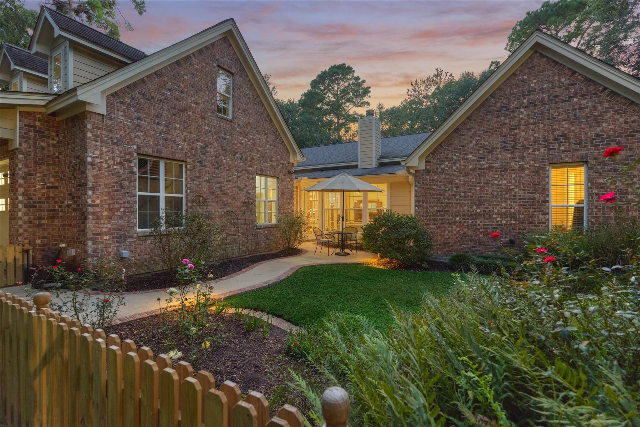 10928 Lake Forest Drive, Conroe