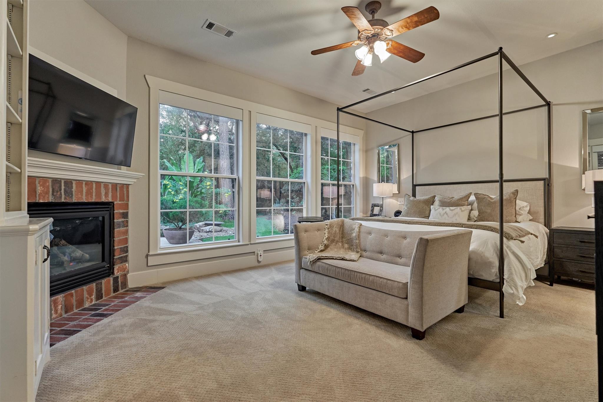 10928 Lake Forest Drive, Conroe