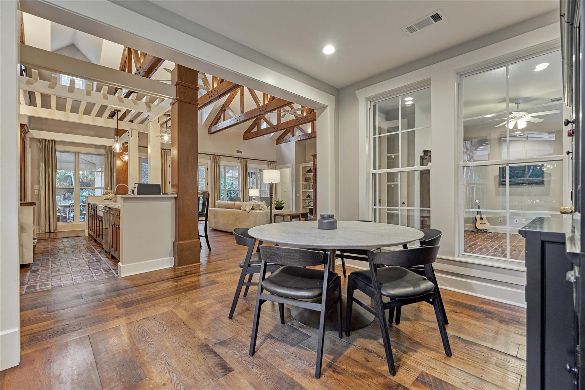 10928 Lake Forest Drive, Conroe