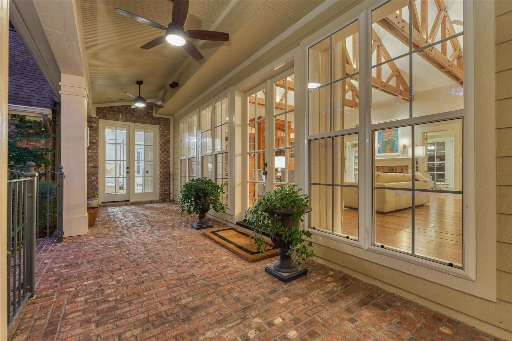 10928 Lake Forest Drive, Conroe