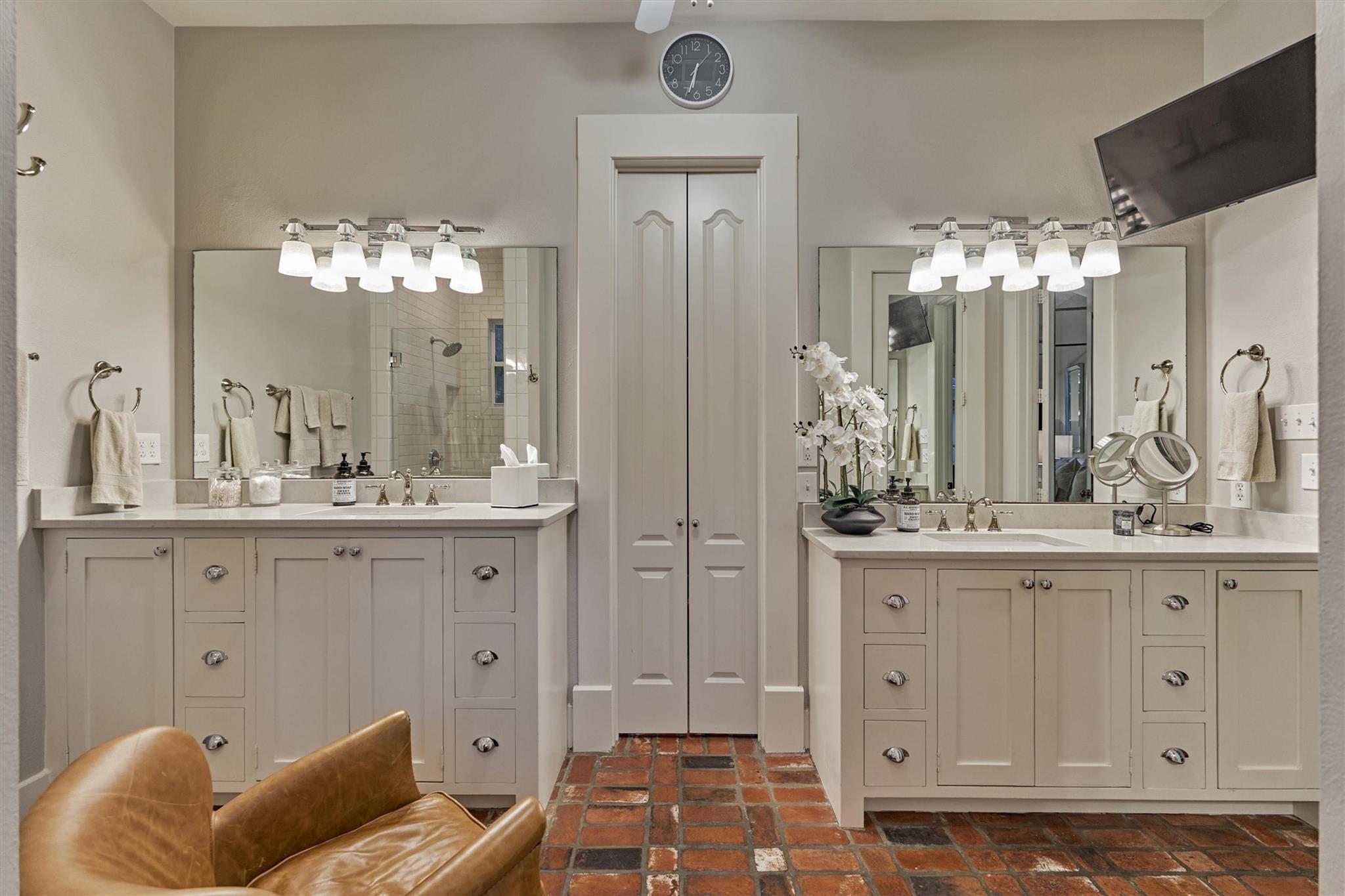 10928 Lake Forest Drive, Conroe