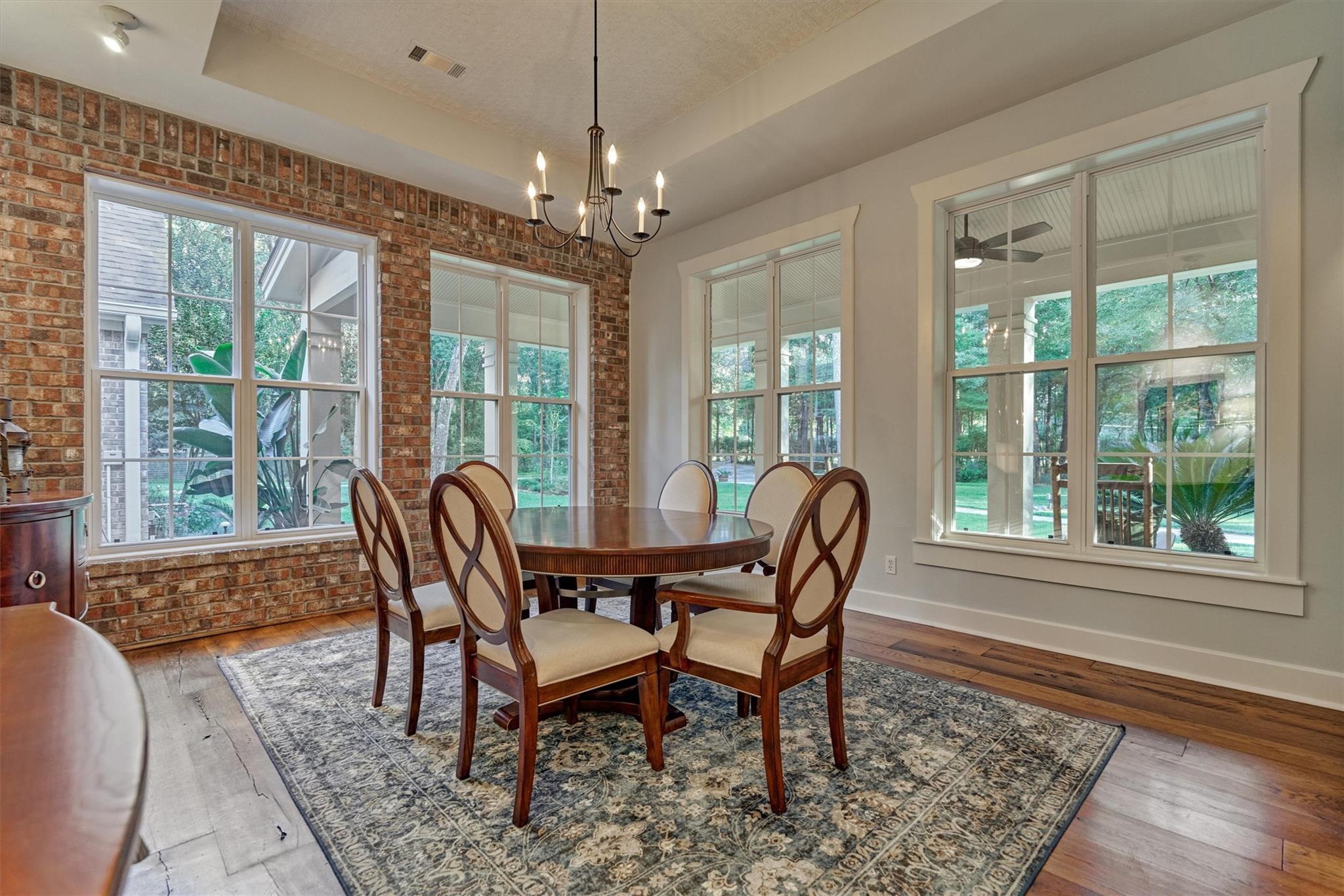 10928 Lake Forest Drive, Conroe