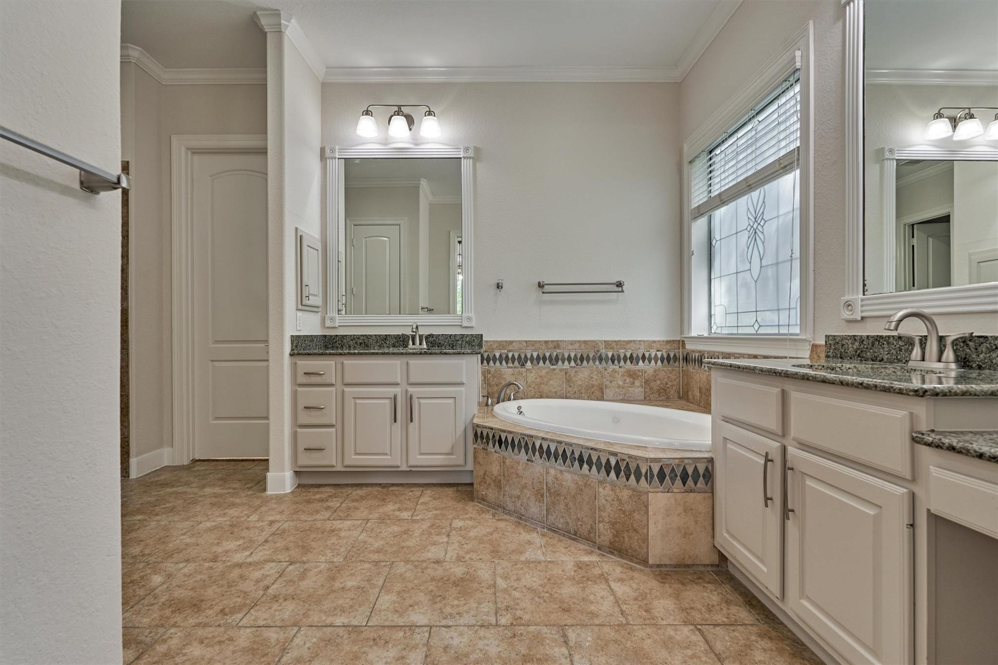 23 Player Oaks Place