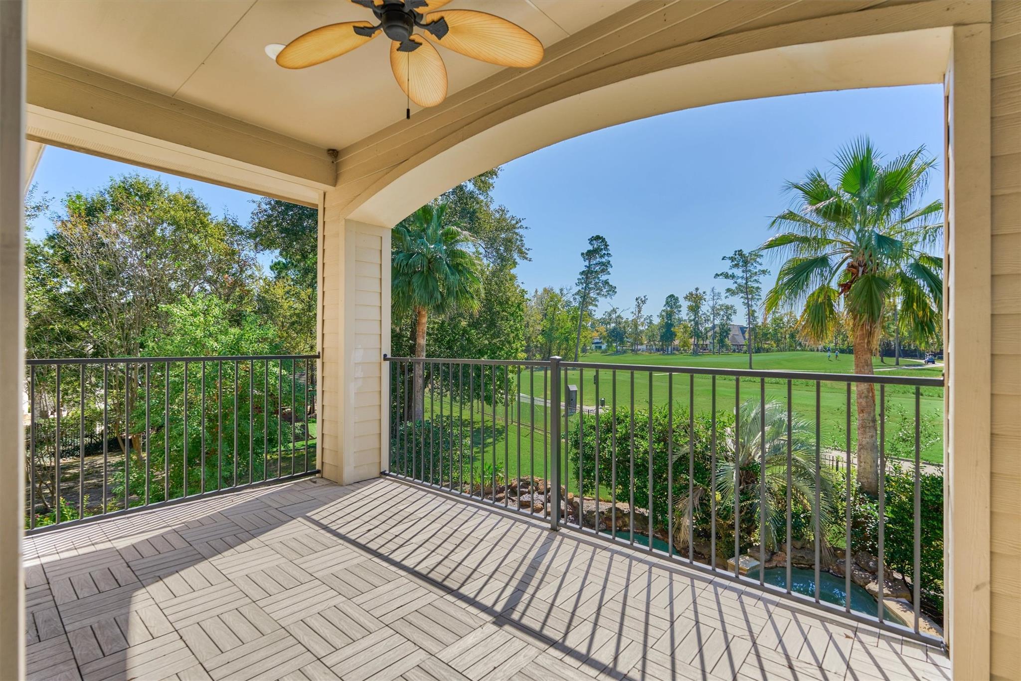 23 Player Oaks Place