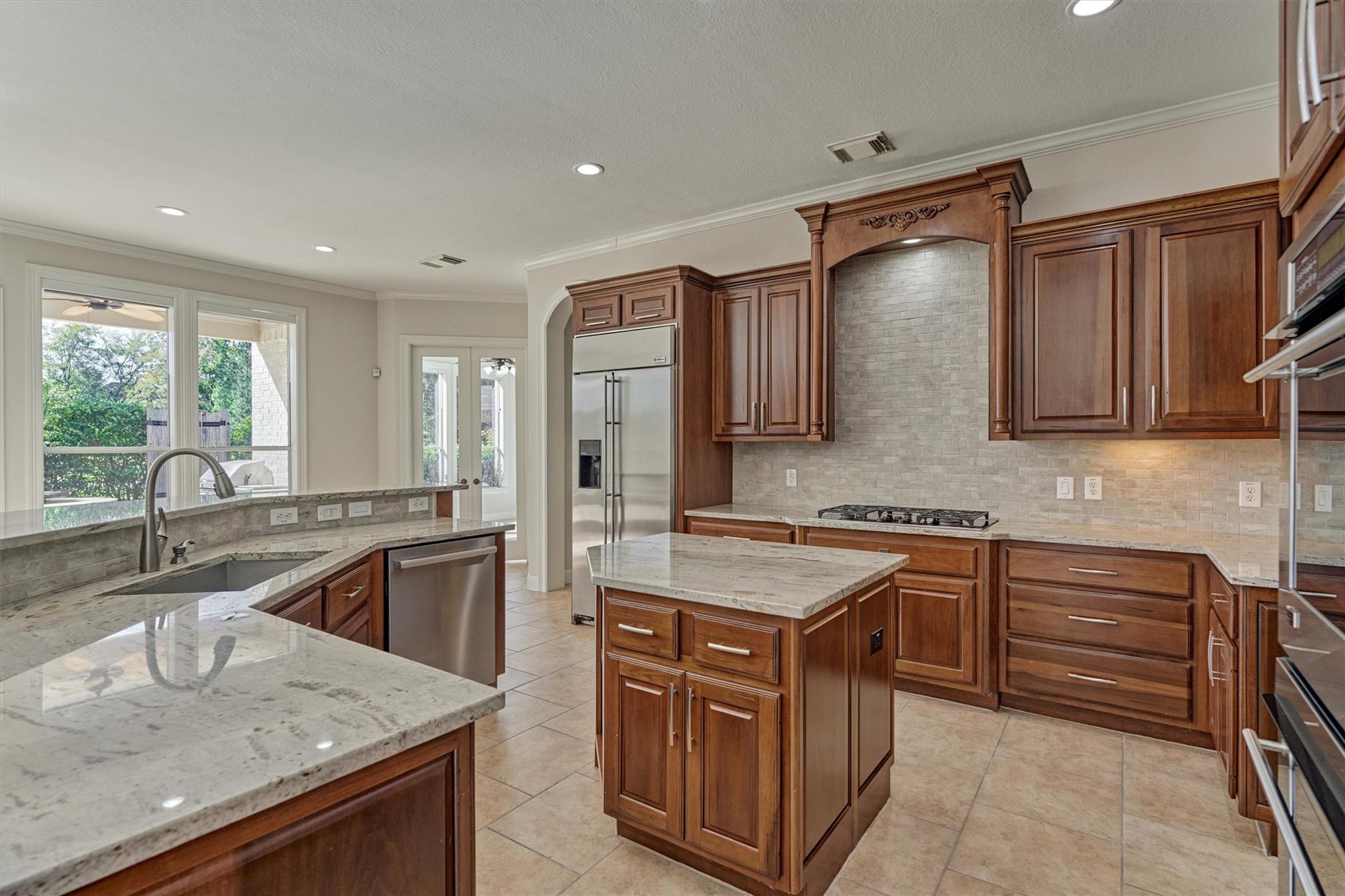 23 Player Oaks Place