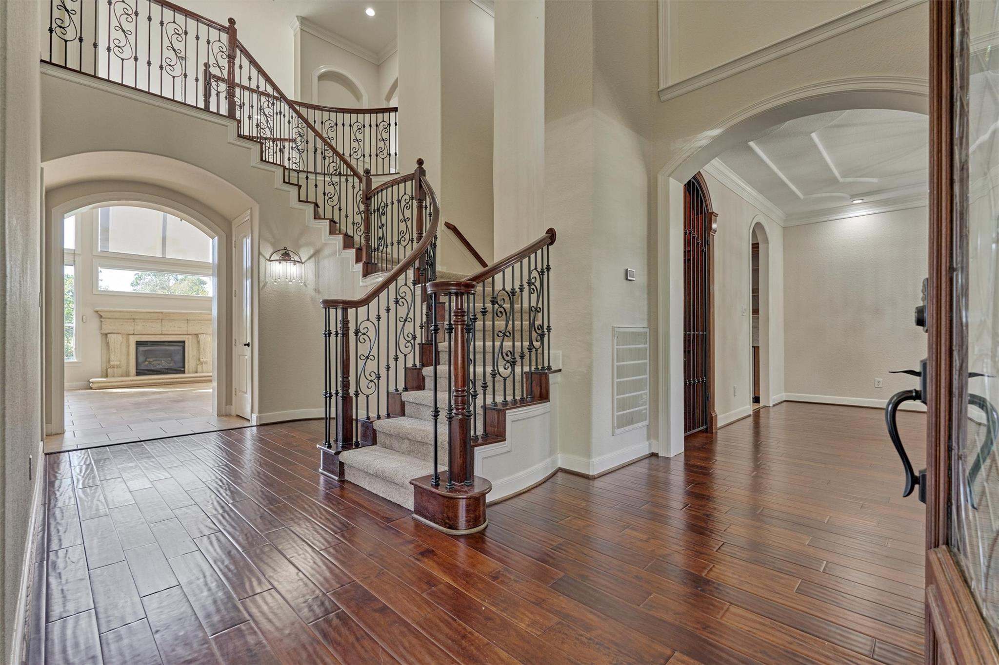 23 Player Oaks Place