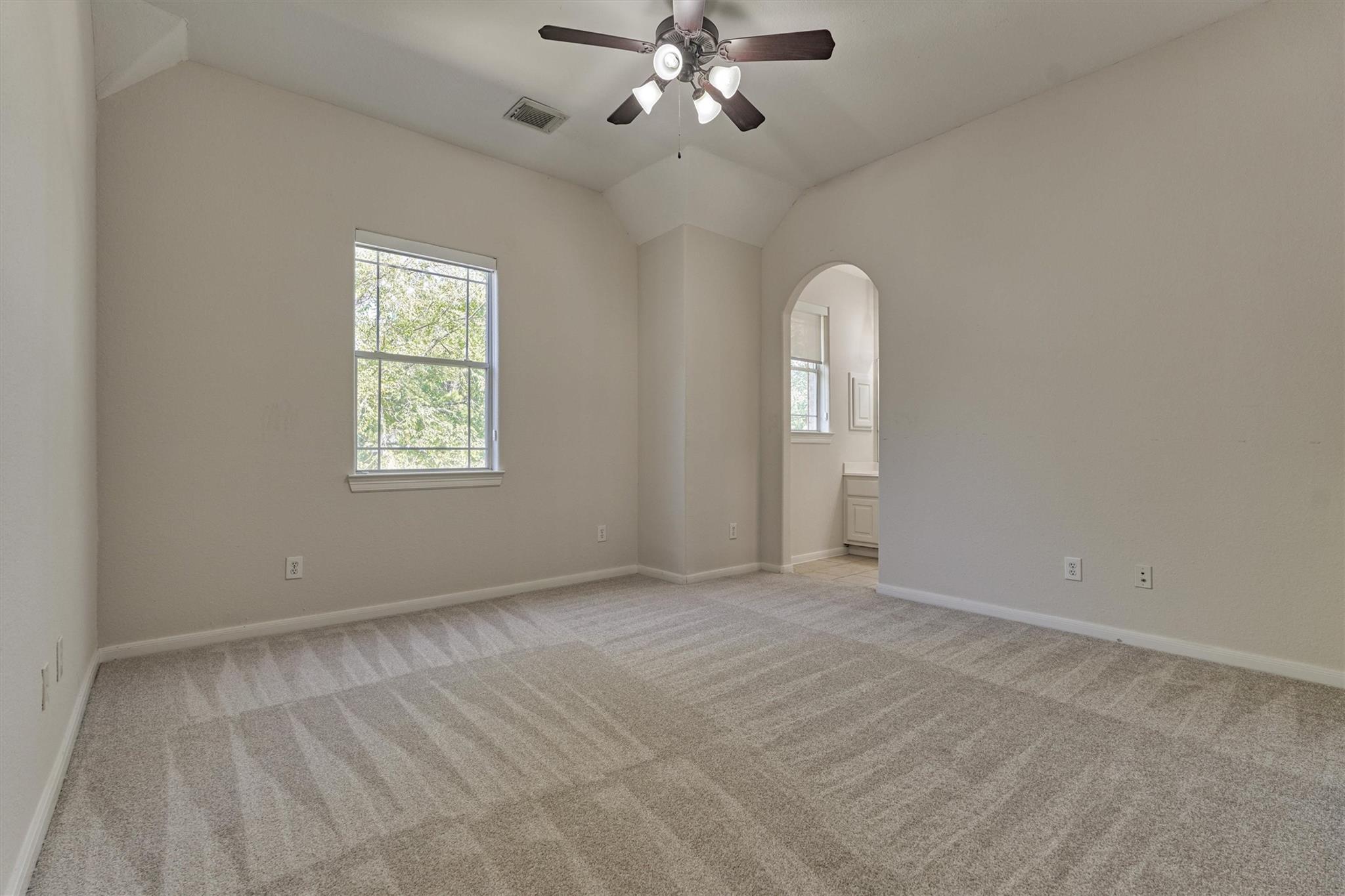 23 Player Oaks Place