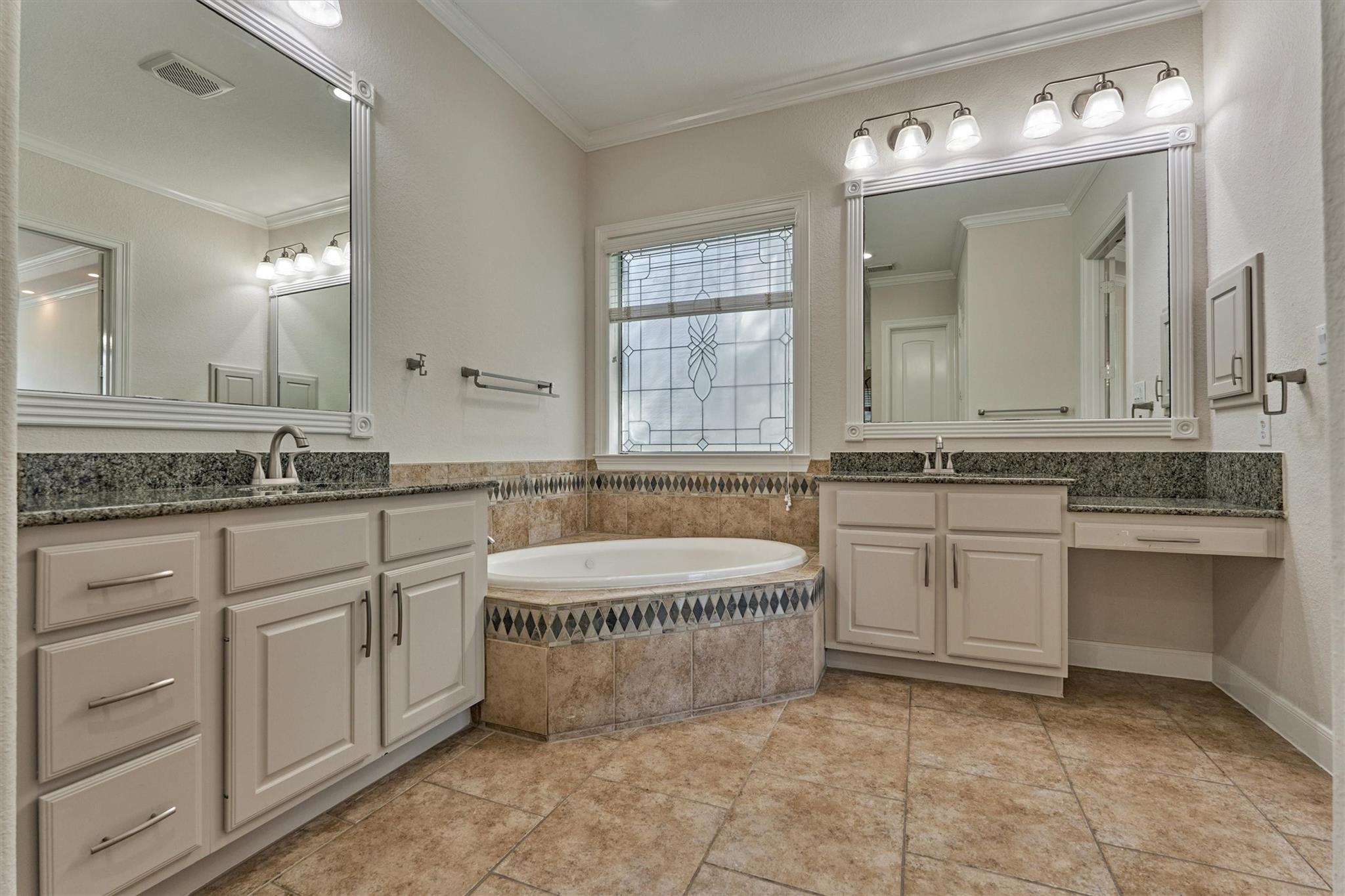 23 Player Oaks Place