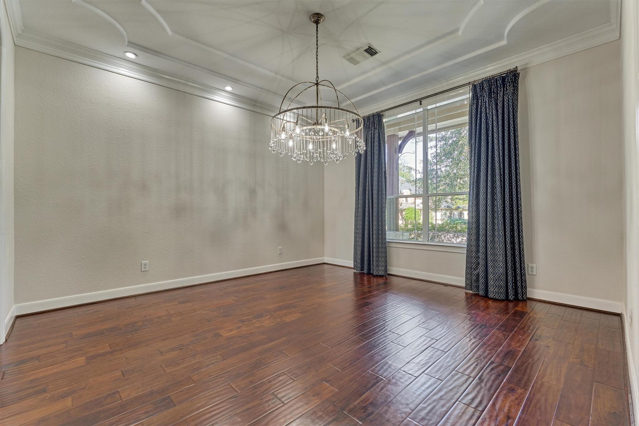 23 Player Oaks Place